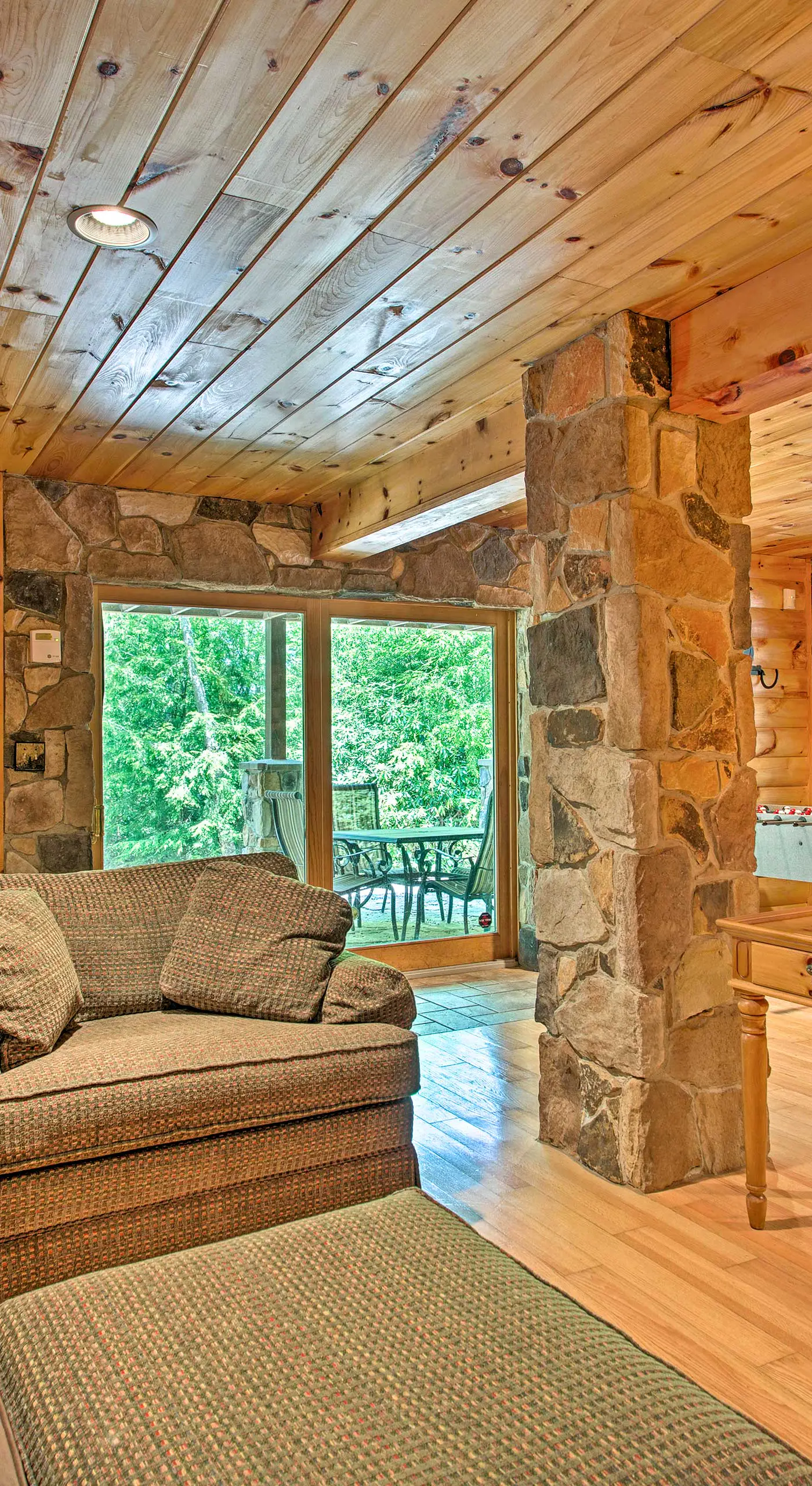 Fire Pit & Hot Tub: Poconos Family Cabin!