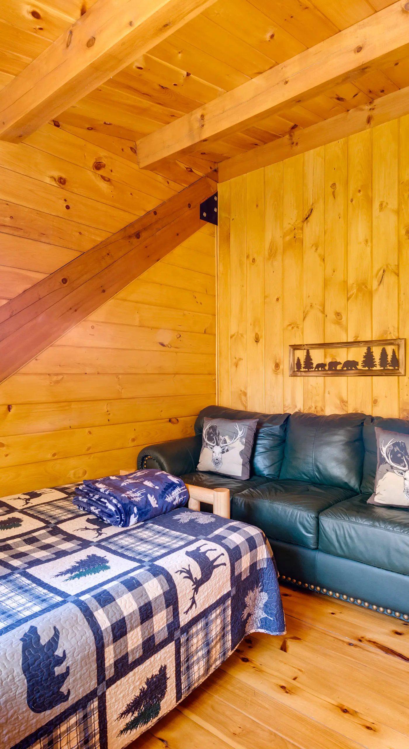 Fire Pit & Hot Tub: Poconos Family Cabin!