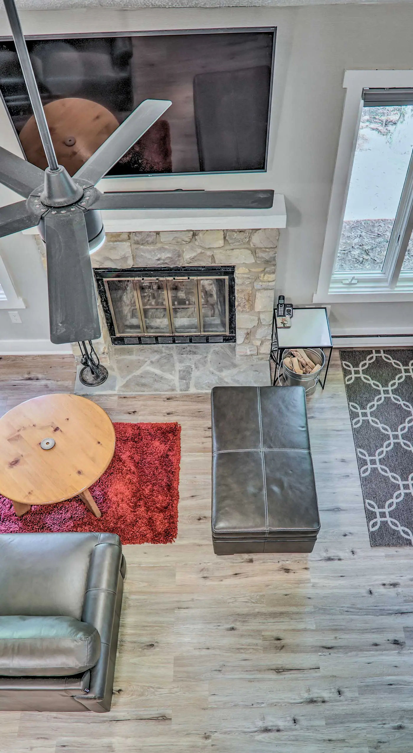 Unwind Fireside & Walk to Slopes! Poconos Getaway