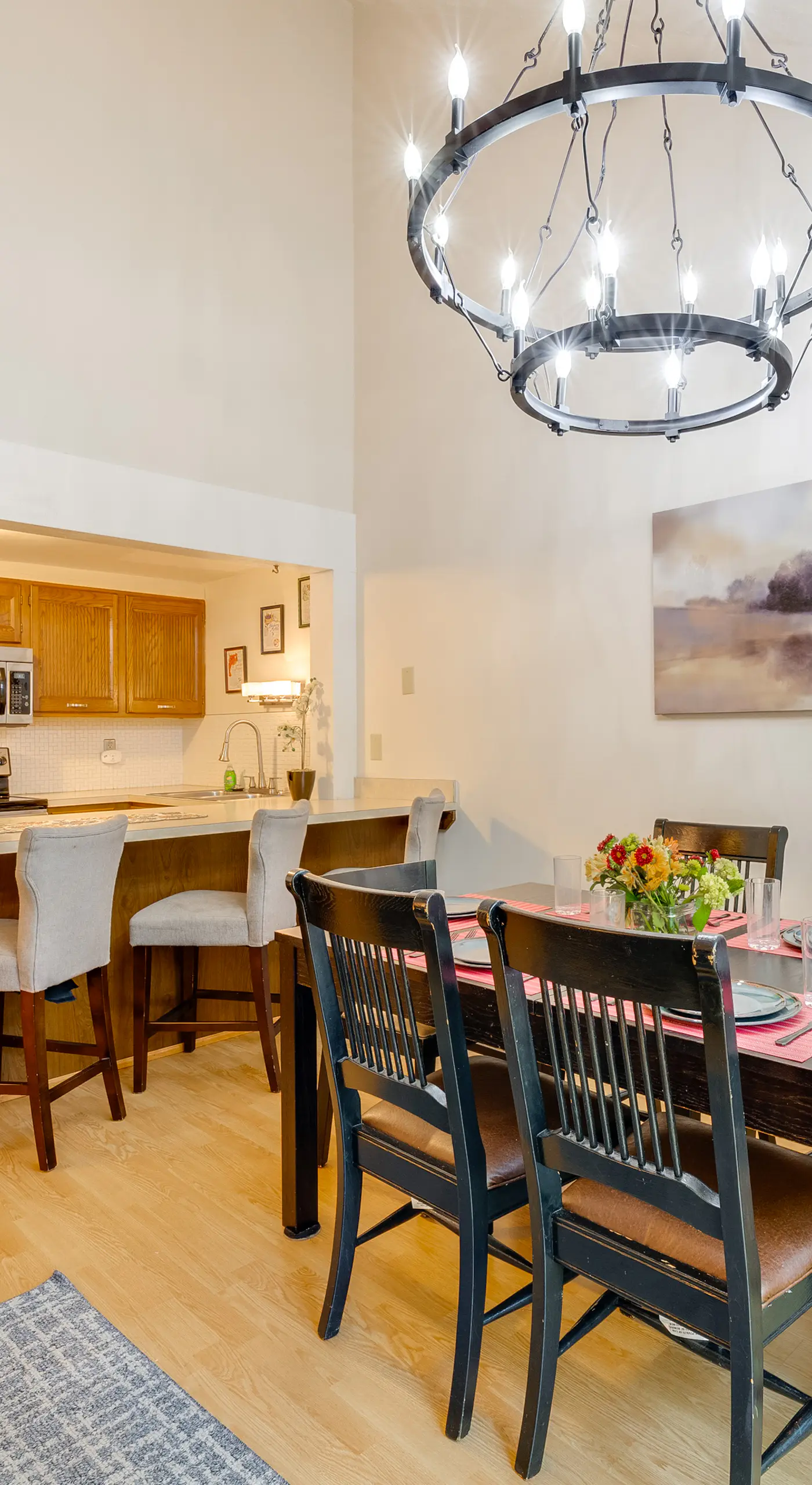 Near Skiing & Lakes: Contemporary Poconos Townhome