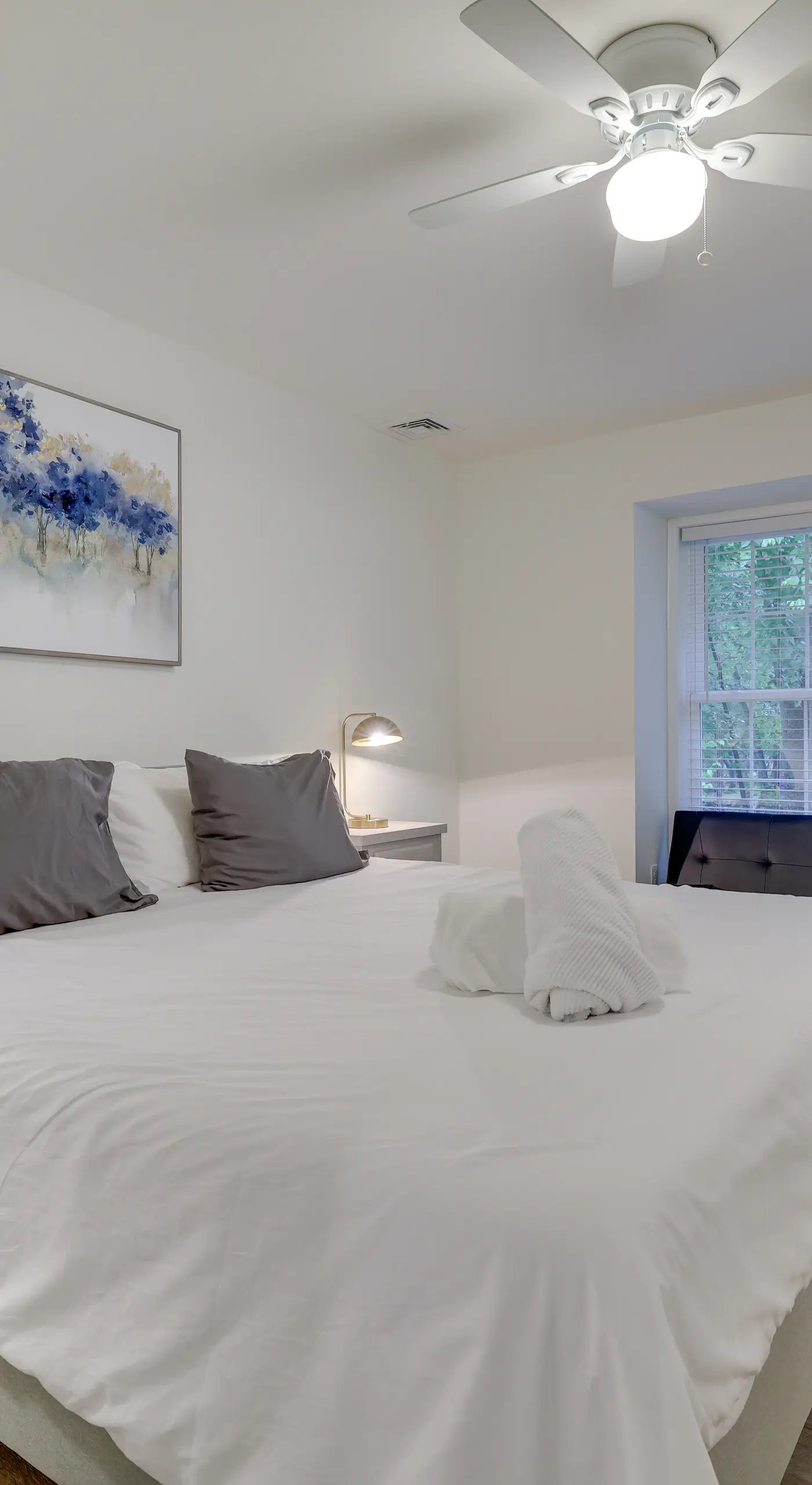 7 Mi to Camelback Mtn: Chic Penn Estates Home