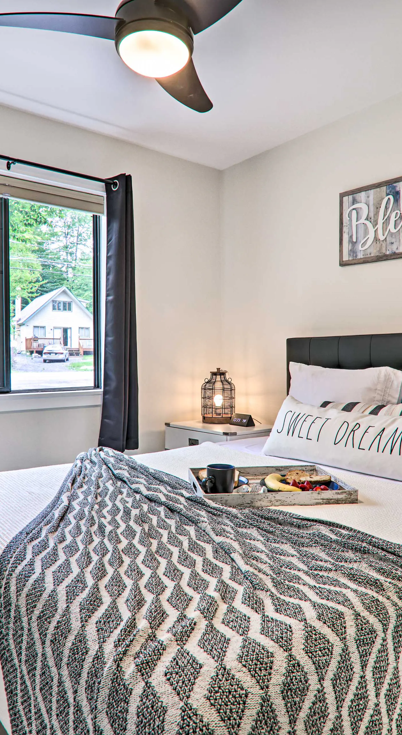 Relax Fireside! Retreat 15 Mi to Camelback Slopes
