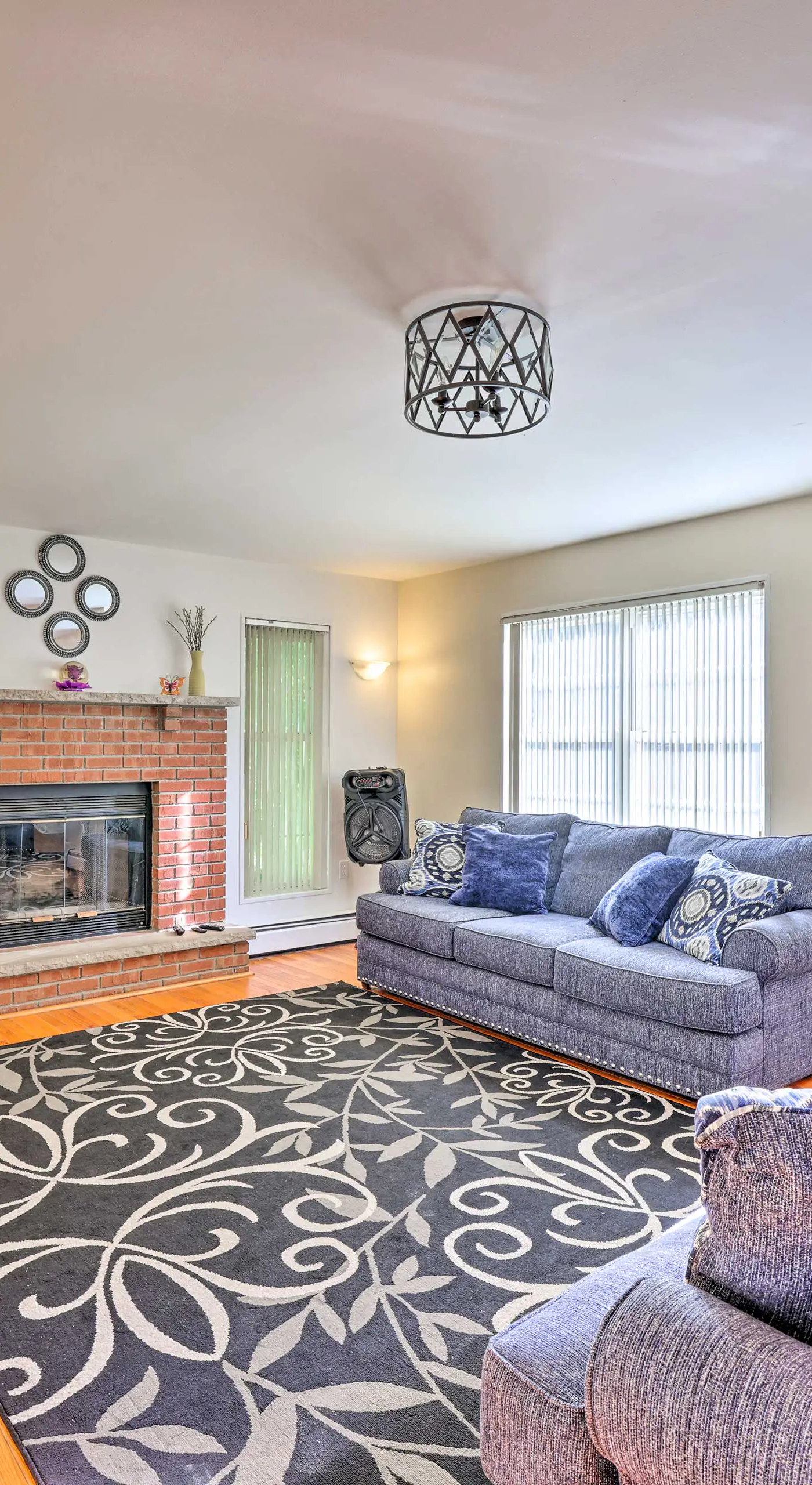 Deck & Backyard: Tobyhanna Family Home