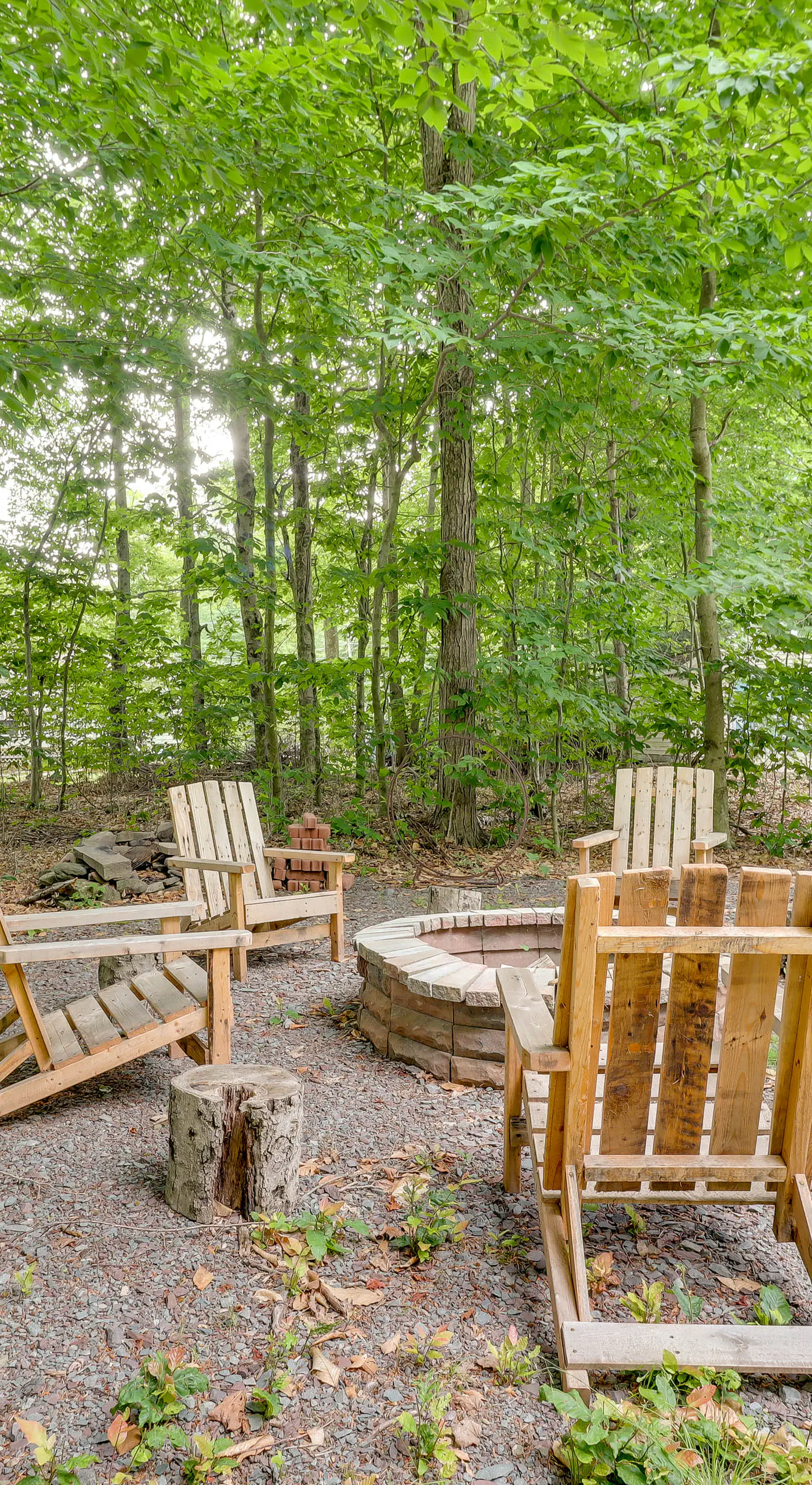 Lake Access & Decks: Pet-Friendly Poconos Cabin!