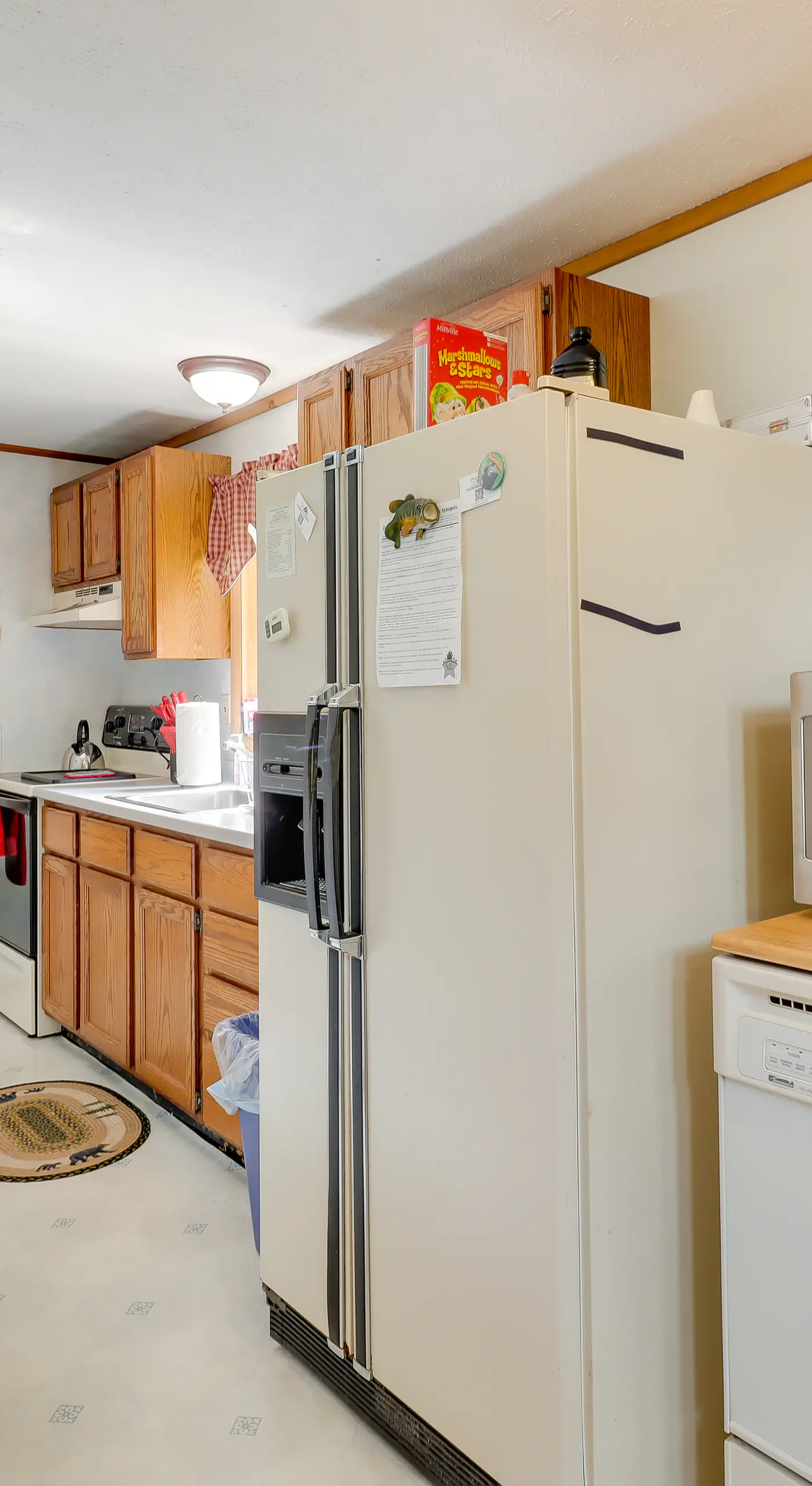 Lake Access & Decks: Pet-Friendly Poconos Cabin!