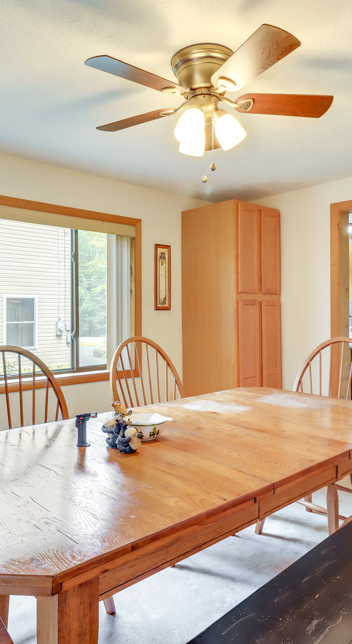 Lake Access & Decks: Pet-Friendly Poconos Cabin!