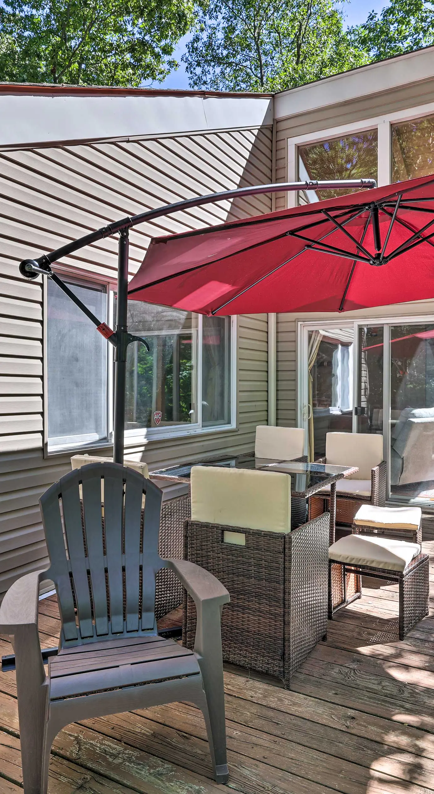 Fire Pit & Grill: Lakefront Poconos Cottage!