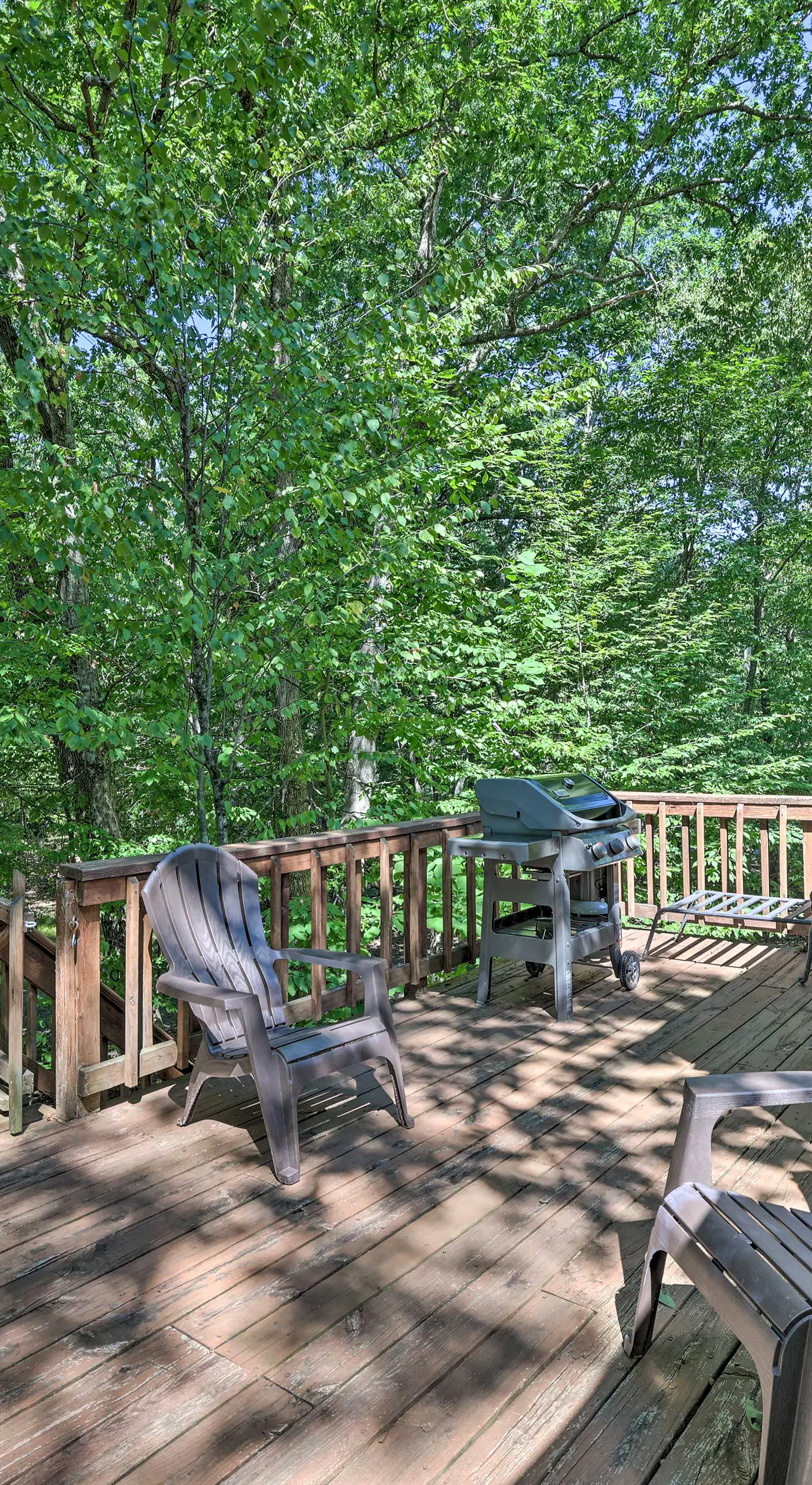 Fire Pit & Grill: Lakefront Poconos Cottage!