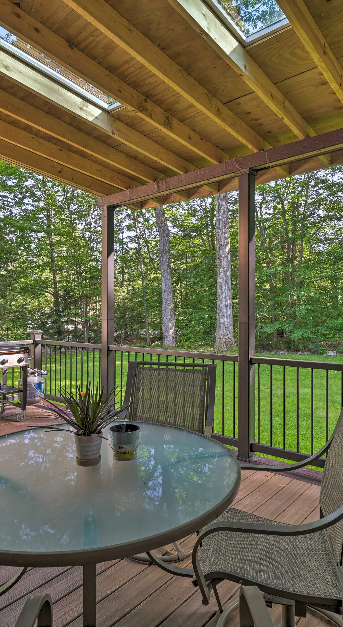Poconos Cottage w/ Sauna ~ 10 Mi to Camelback!