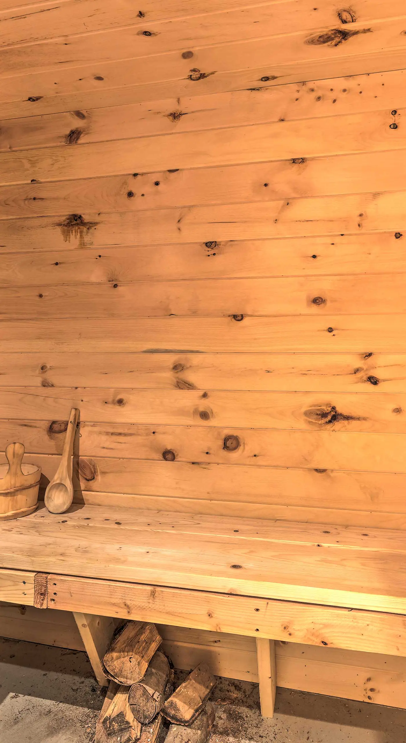 Poconos Cottage w/ Sauna ~ 10 Mi to Camelback!