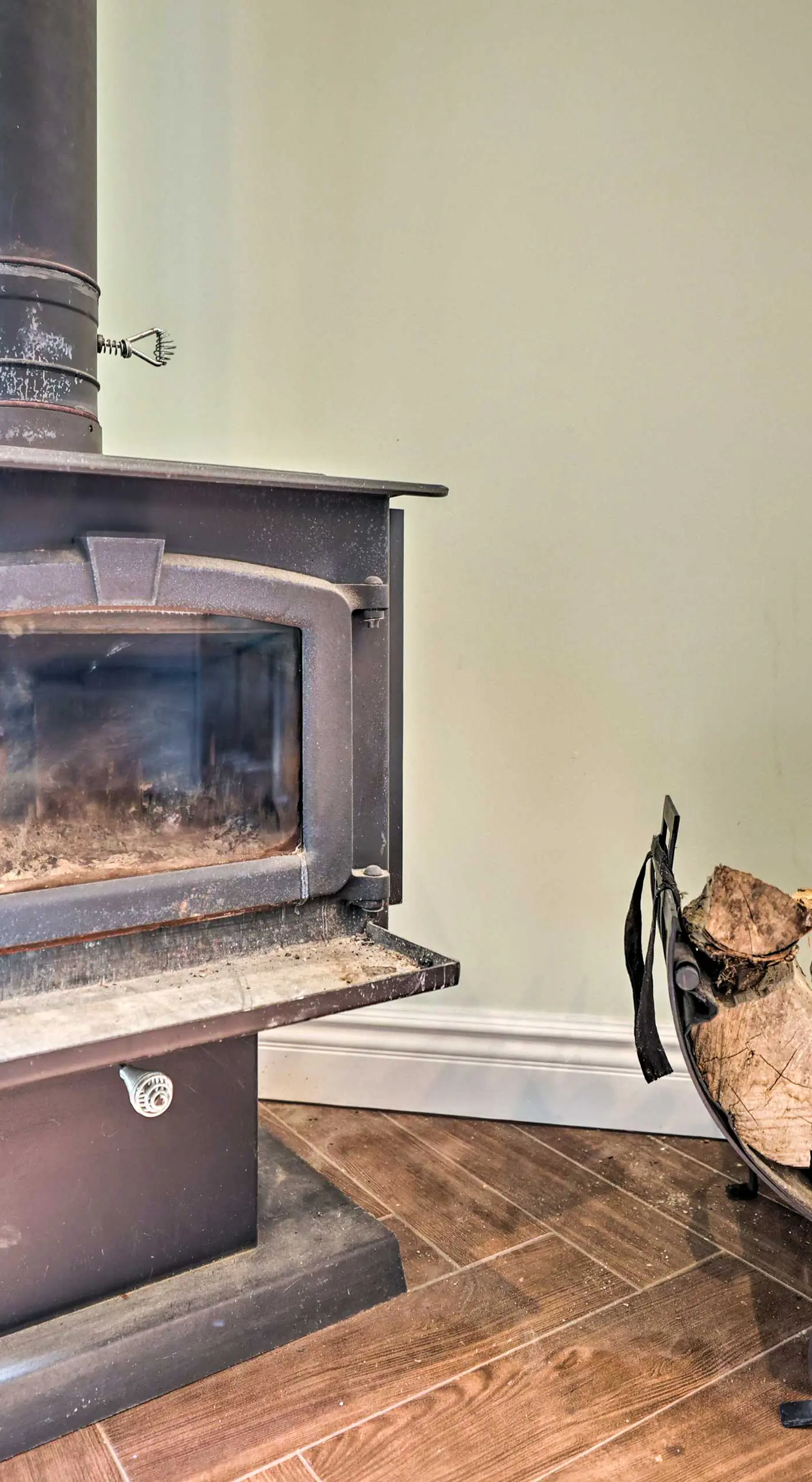 Poconos Cottage w/ Sauna ~ 10 Mi to Camelback!