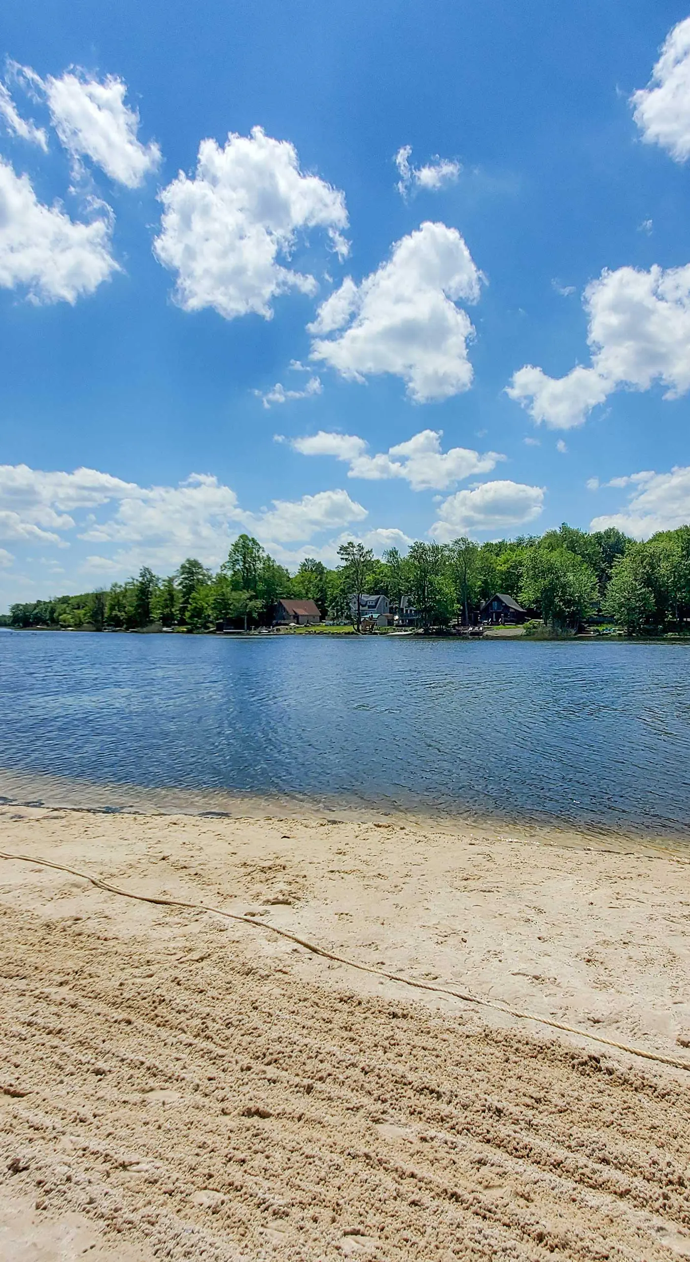 Golf, Ski + Fish: Cabin w/ Deck in Tobyhanna!