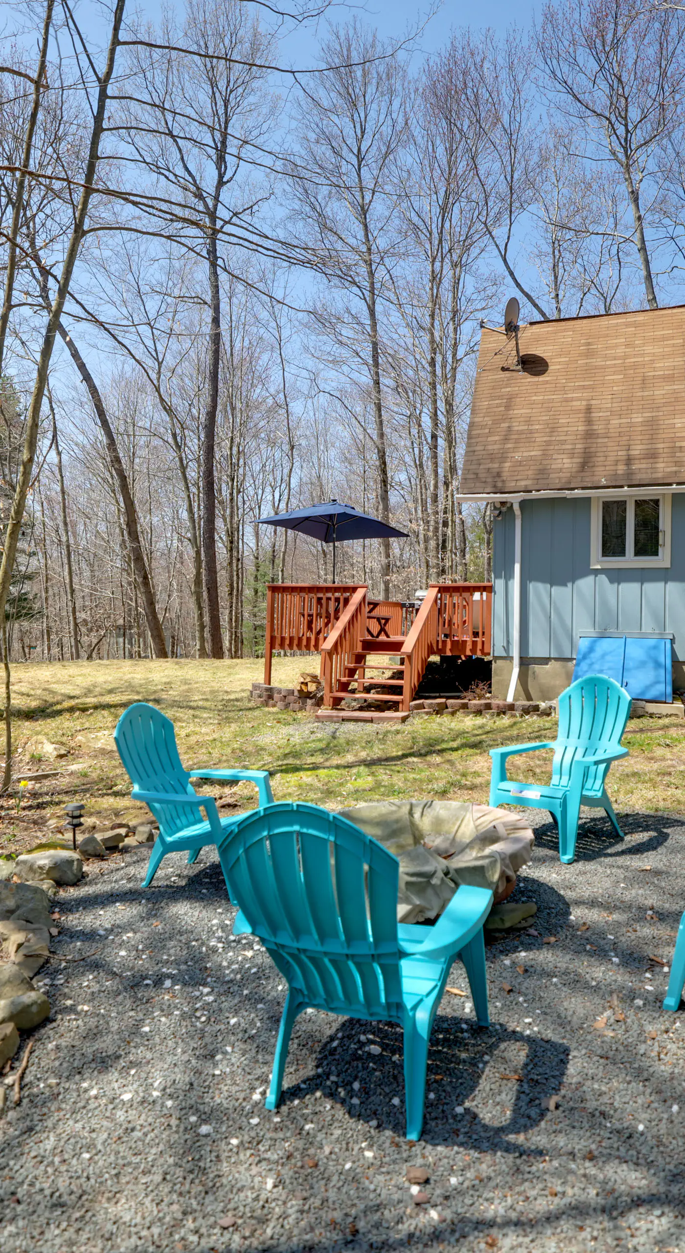 Walk to Beach: Pocono Lake Cabin w/ Pool Access!