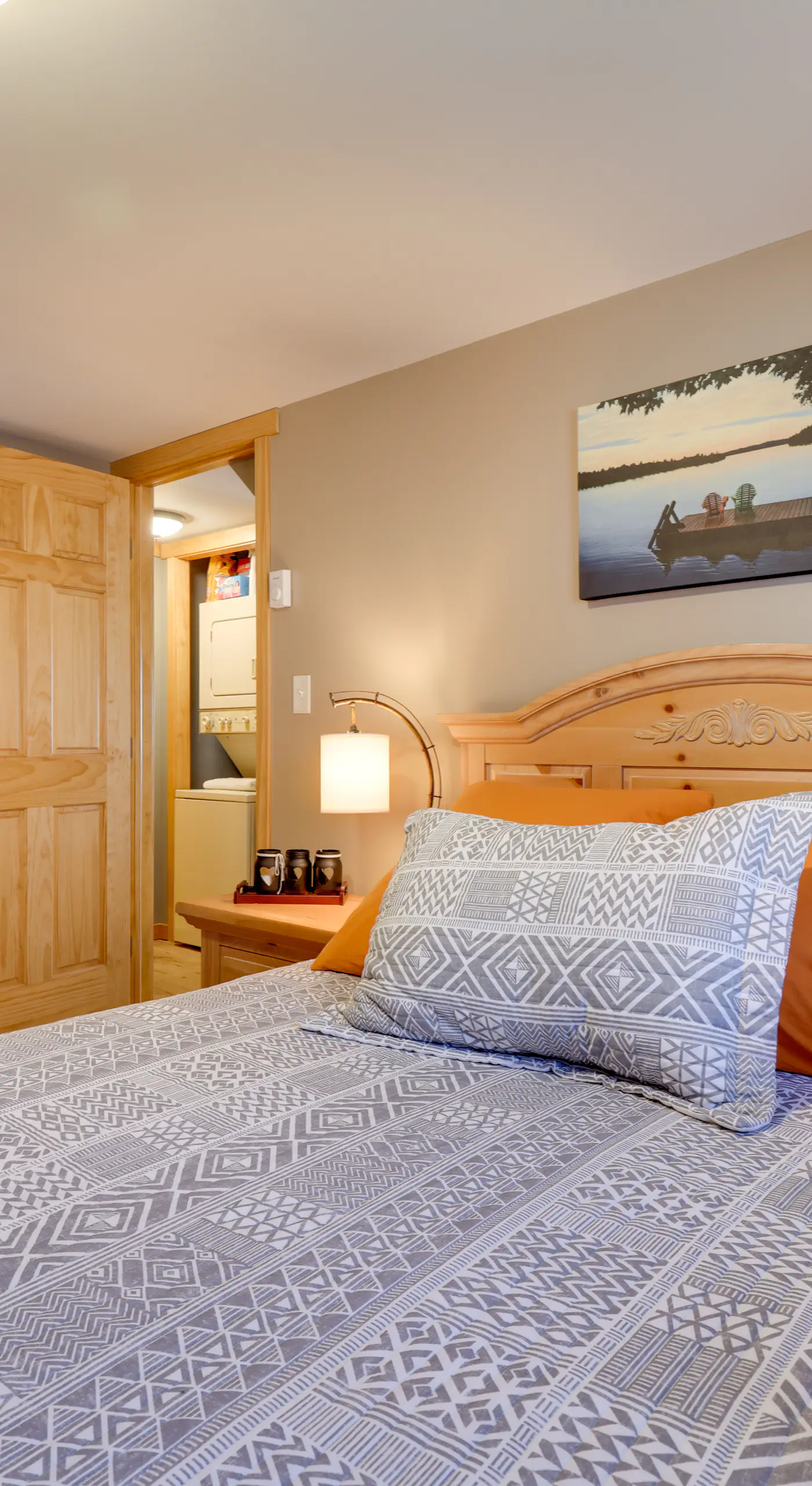 Walk to Beach: Pocono Lake Cabin w/ Pool Access!