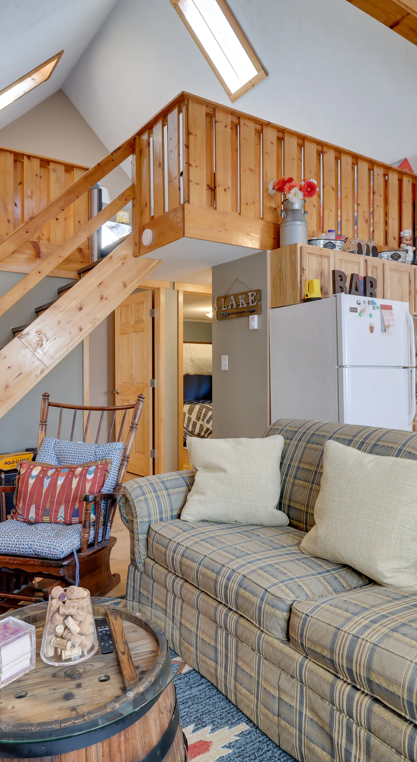 Walk to Beach: Pocono Lake Cabin w/ Pool Access!