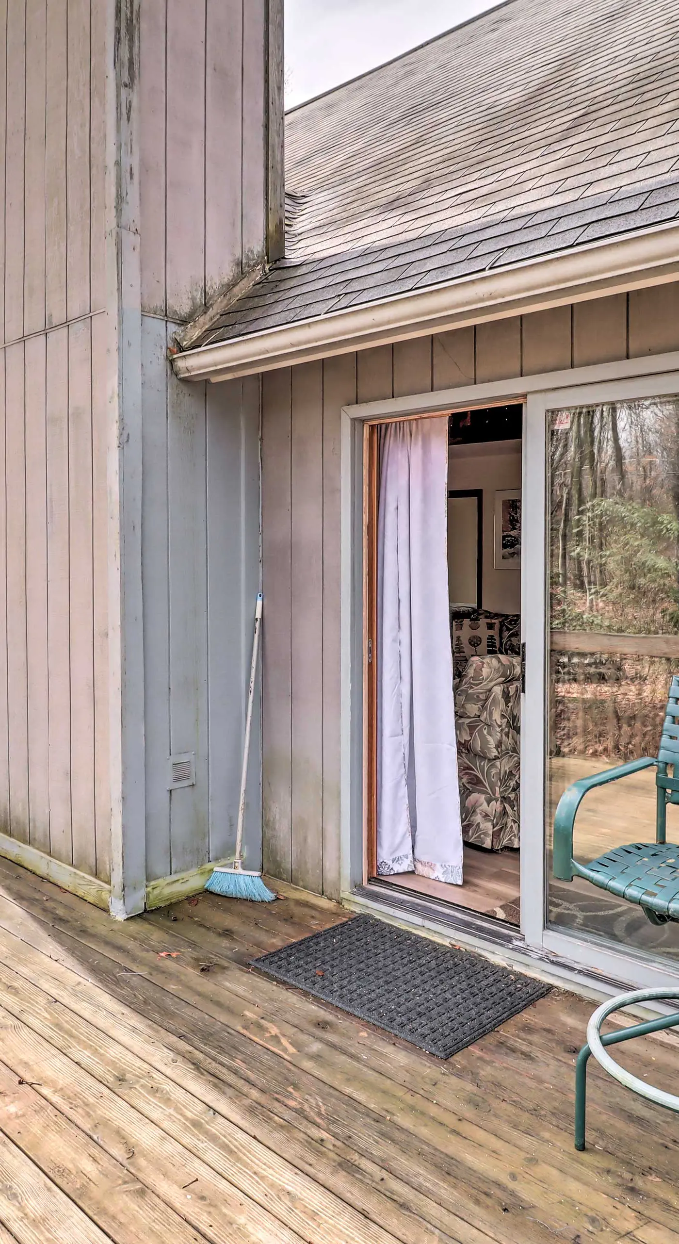 ~ 1 Mi to Lake: Secluded Poconos Home w/ Decks