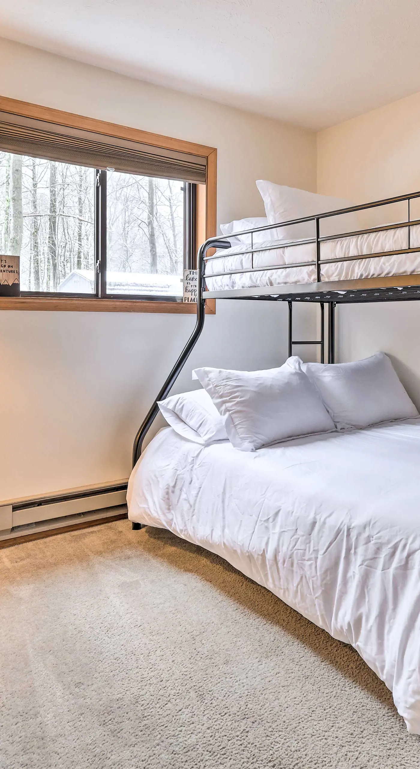 Walk to Arrowhead Lake: Cabin w/ Private Hot Tub!