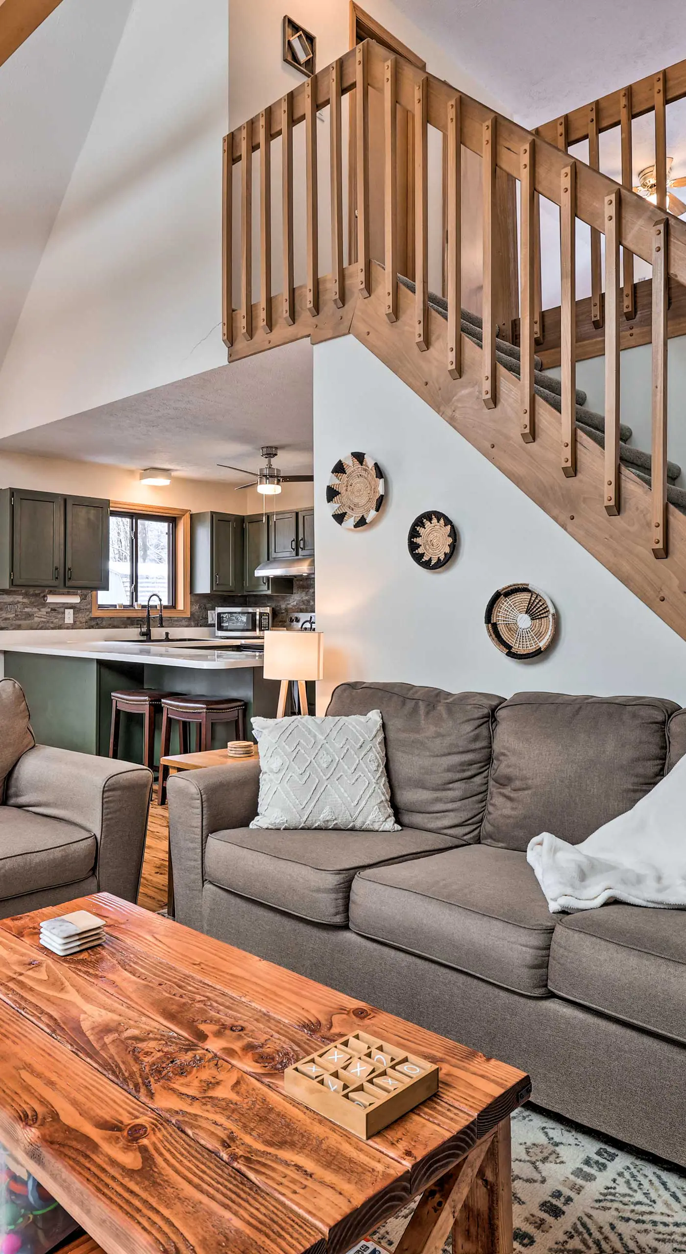 Walk to Arrowhead Lake: Cabin w/ Private Hot Tub!