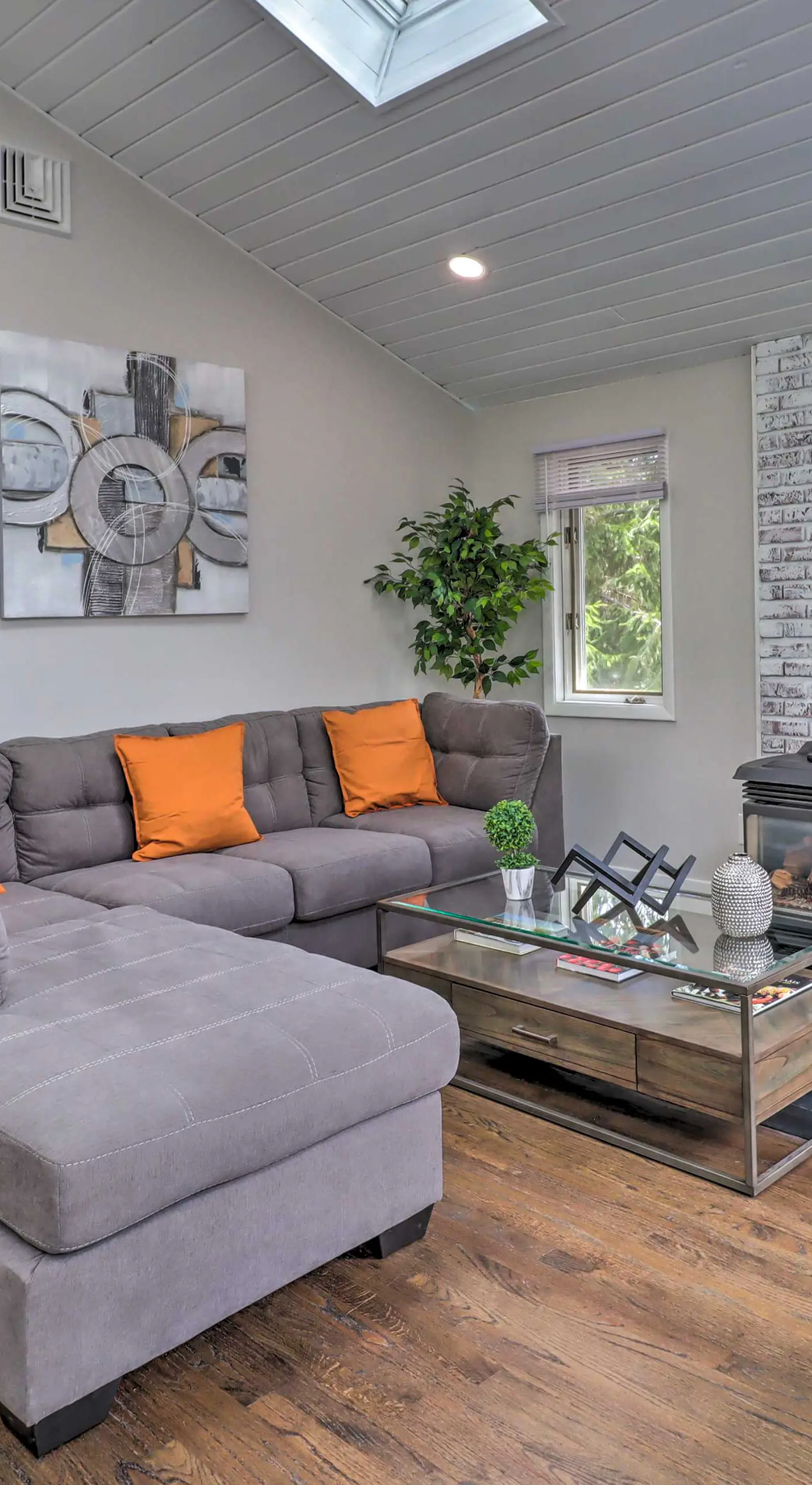 6 Mi to Camelback Slopes! Home w/ Game Room