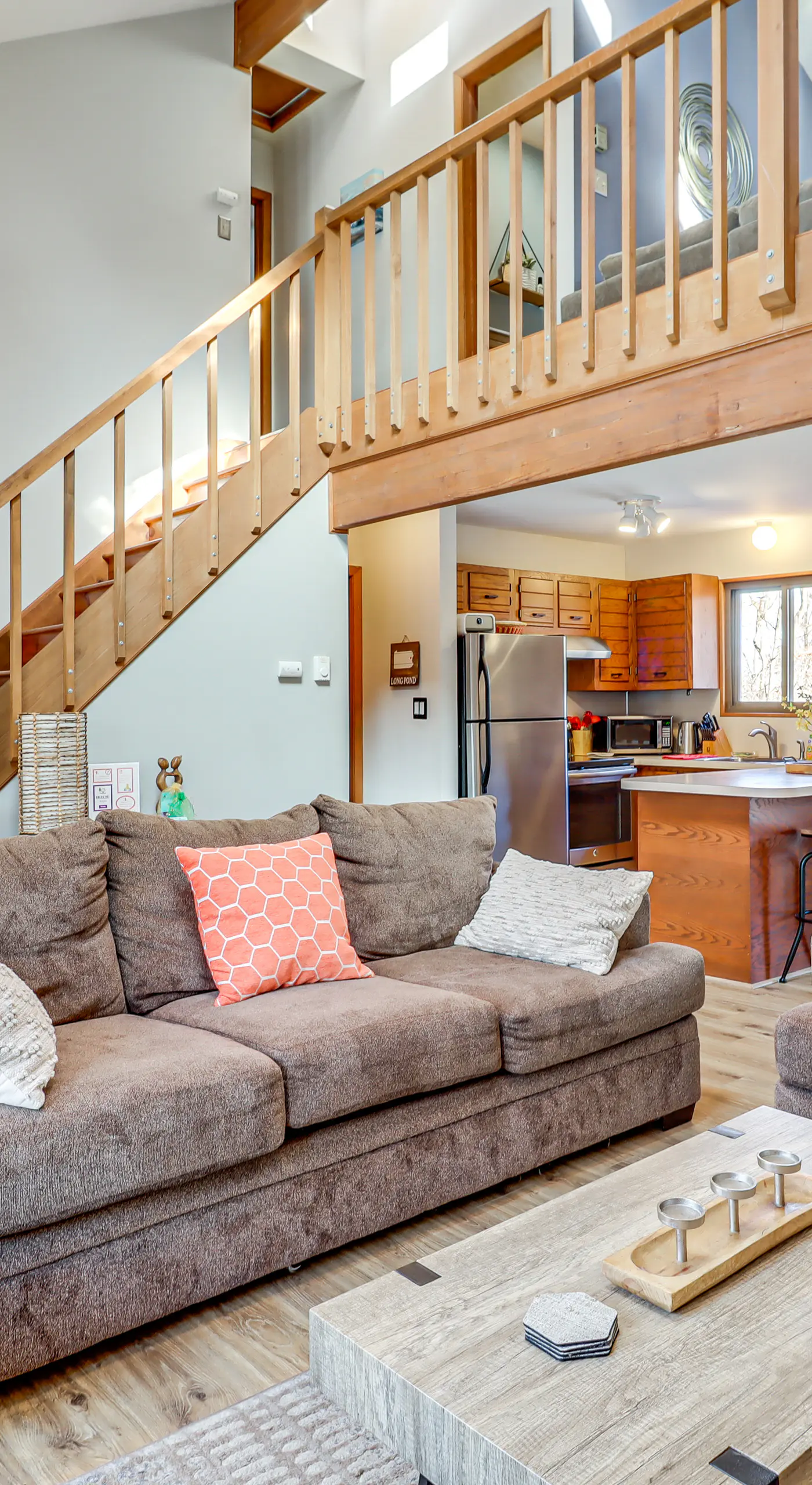 Private Spa, Fire Pit & Deck: Poconos Home!