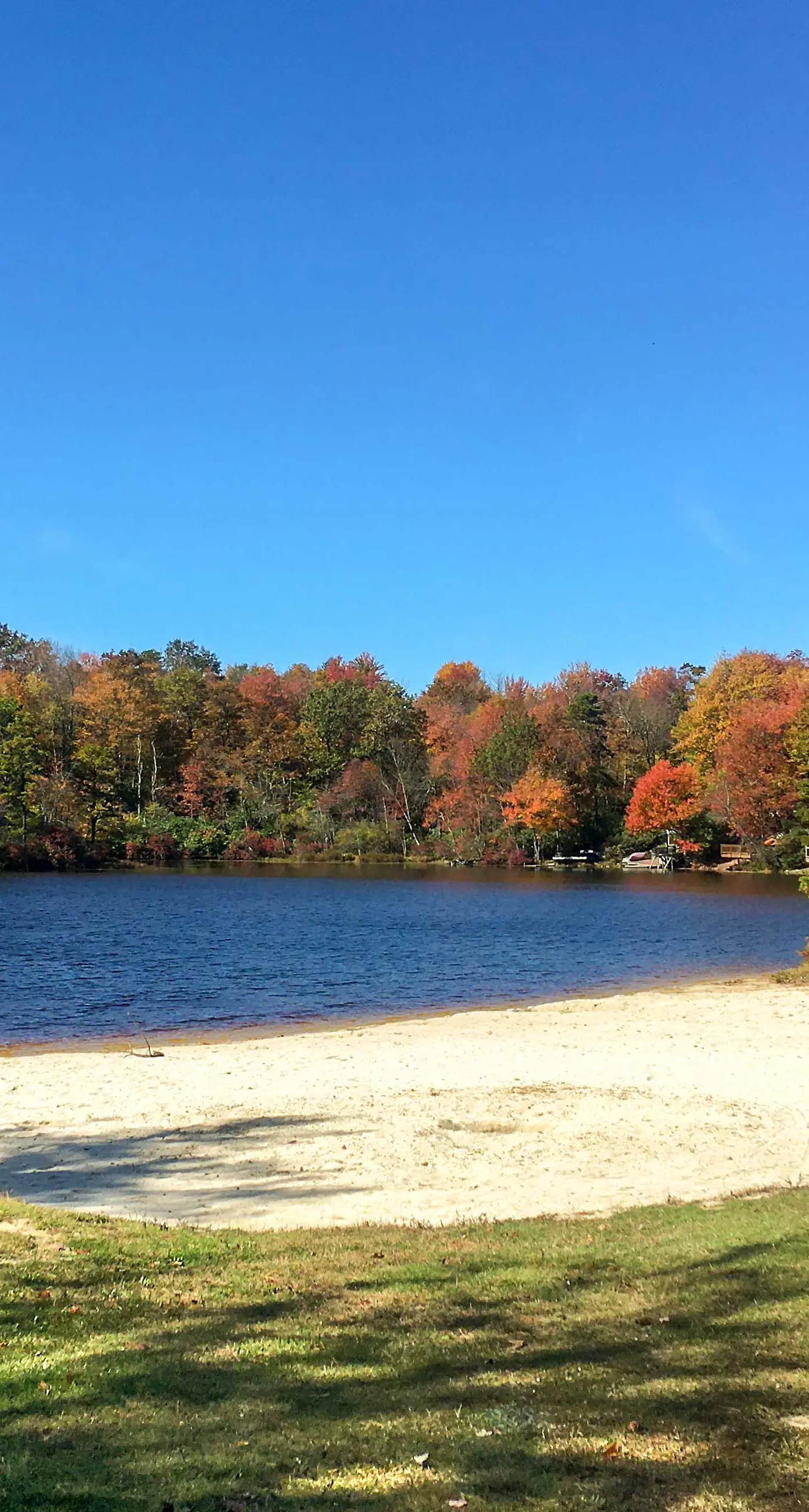 Private Spa, Fire Pit & Deck: Poconos Home!