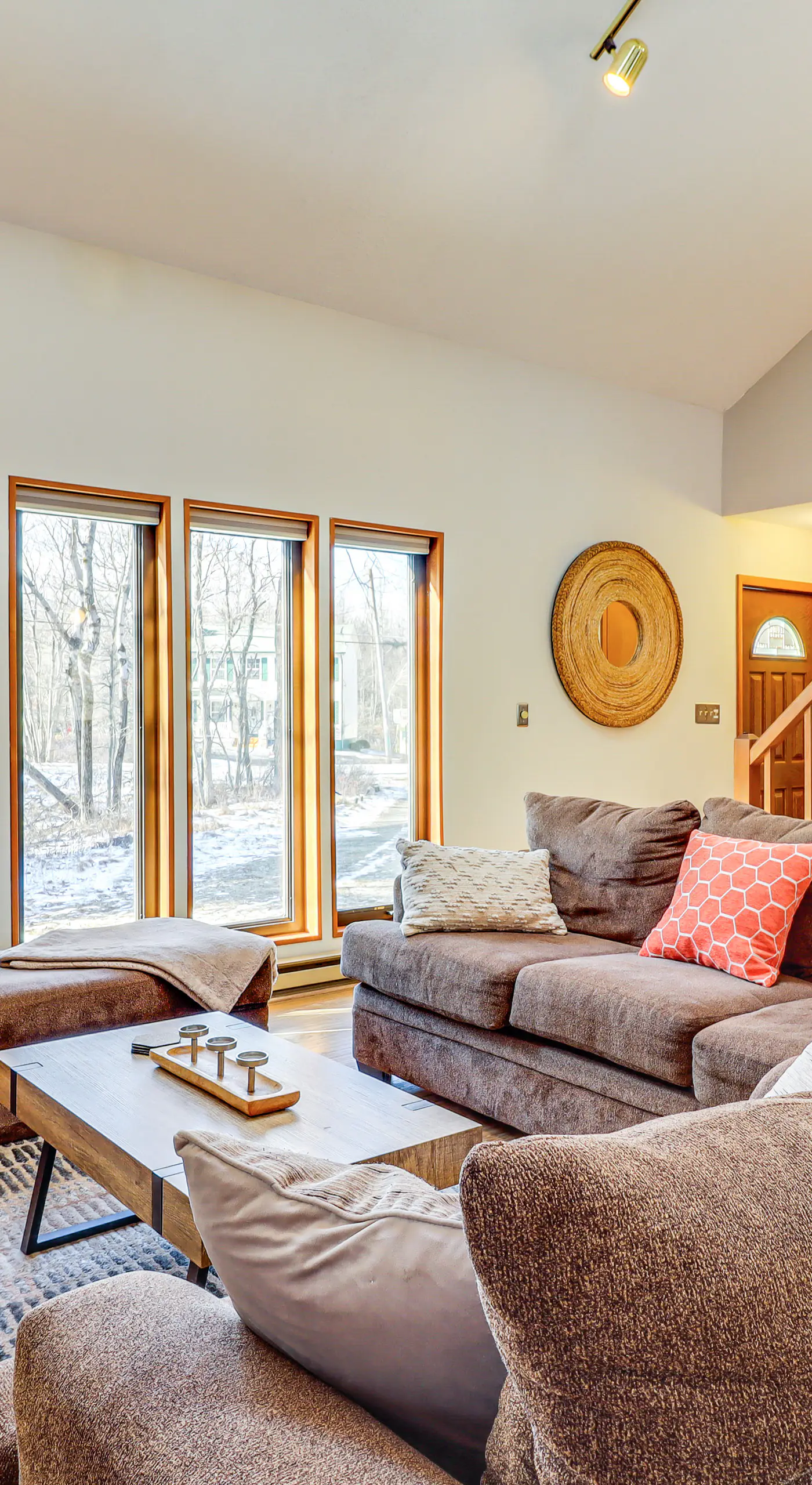 Private Spa, Fire Pit & Deck: Poconos Home!