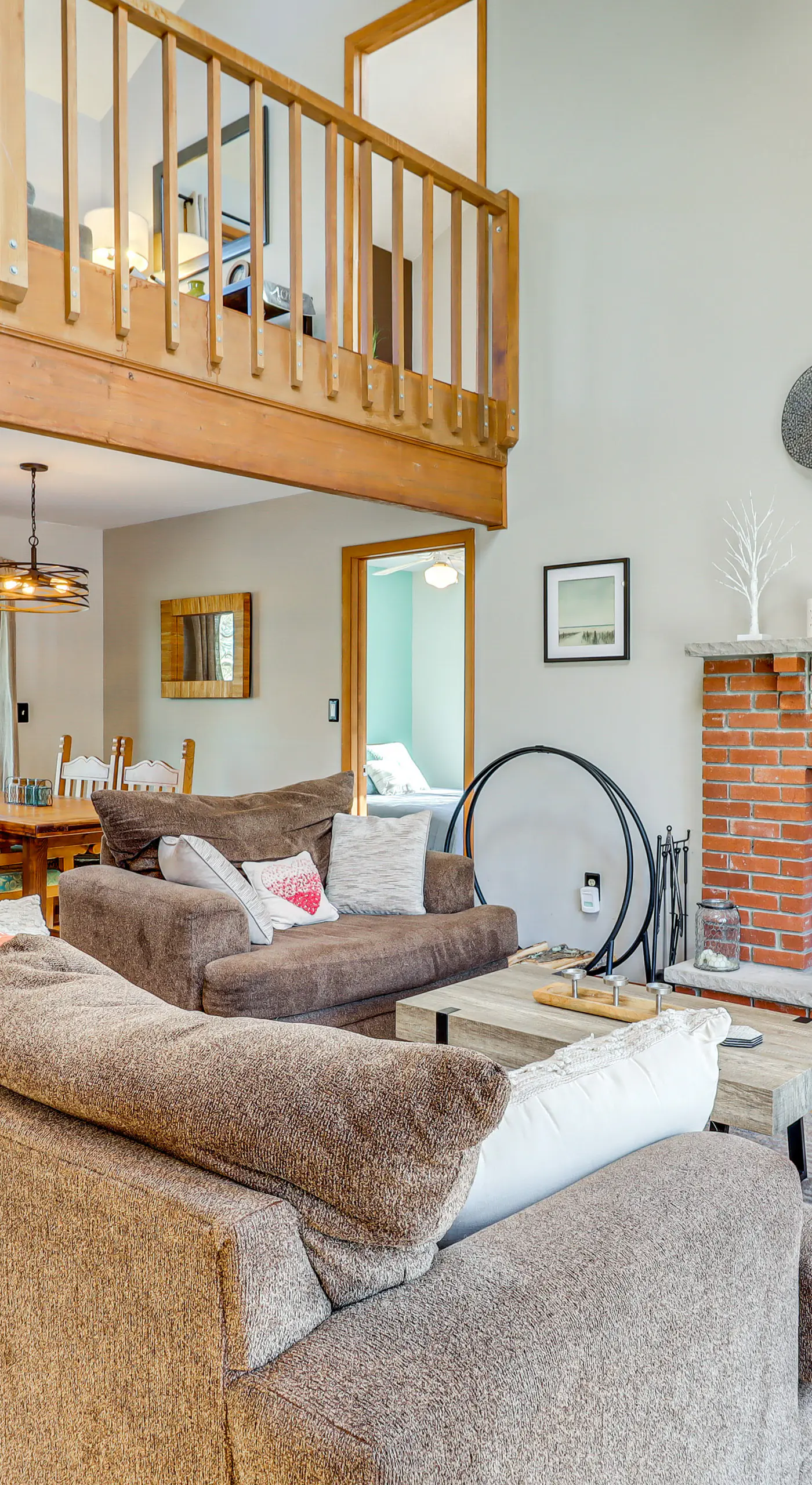 Private Spa, Fire Pit & Deck: Poconos Home!