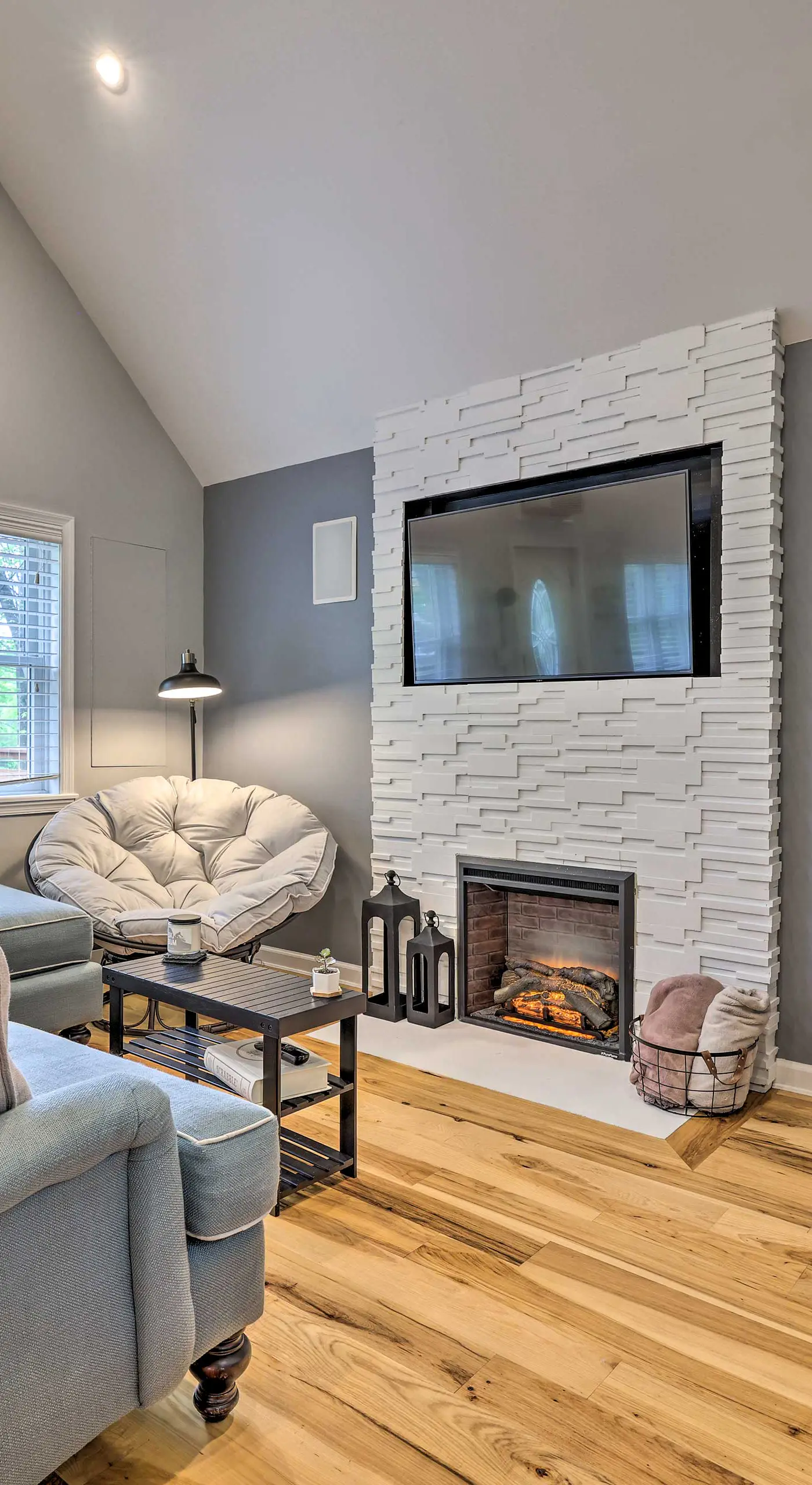 Near Lakes & Resorts: Pet-Friendly Long Pond Abode