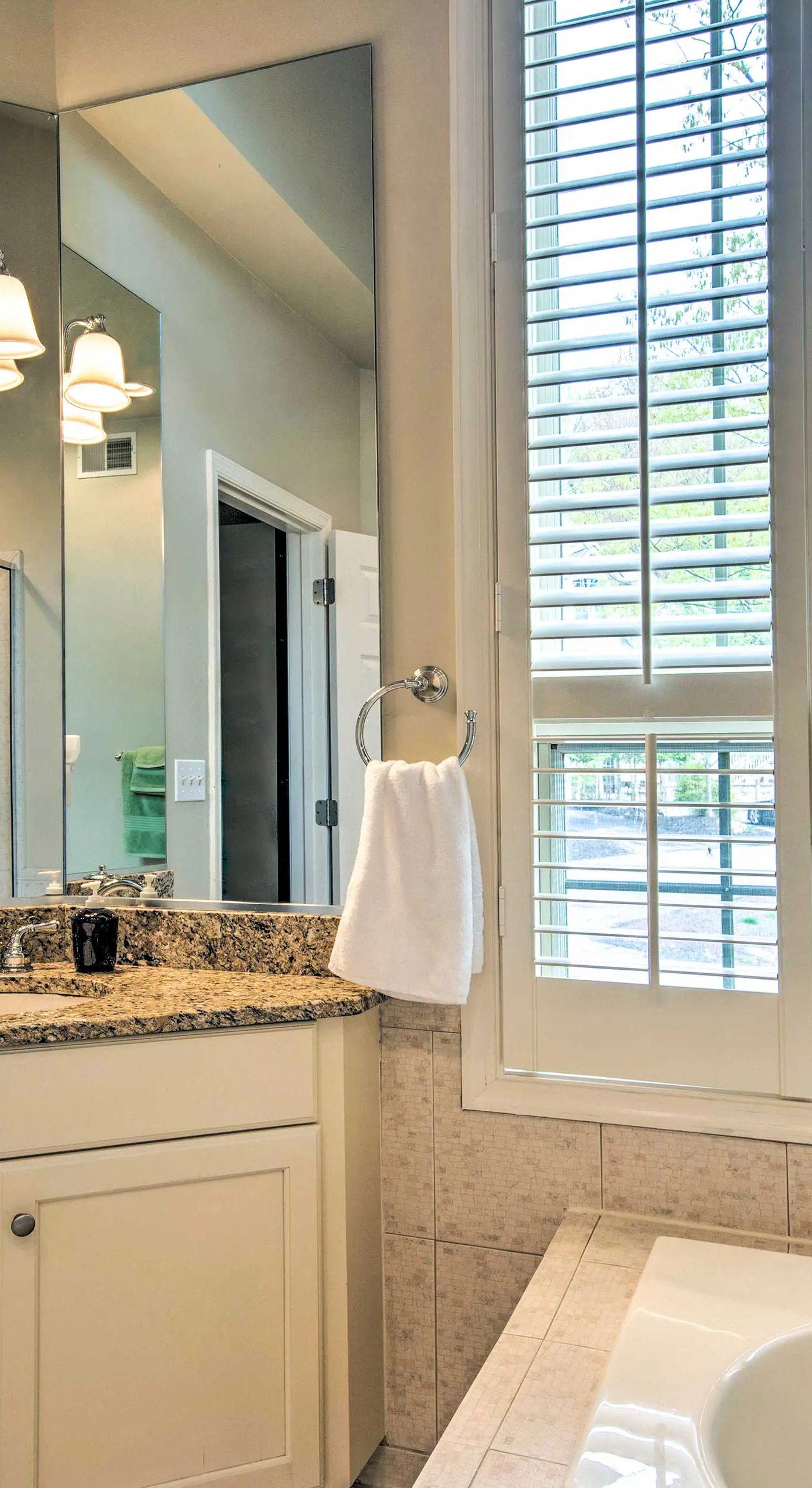 Community Perks & Deck: Lake Harmony Townhome!