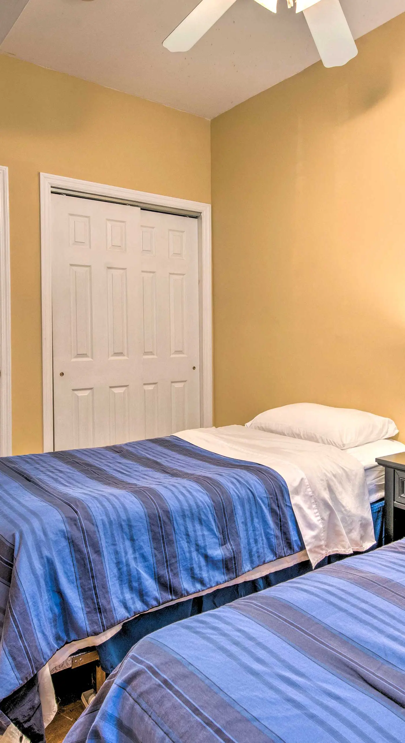 Community Perks & Deck: Lake Harmony Townhome!