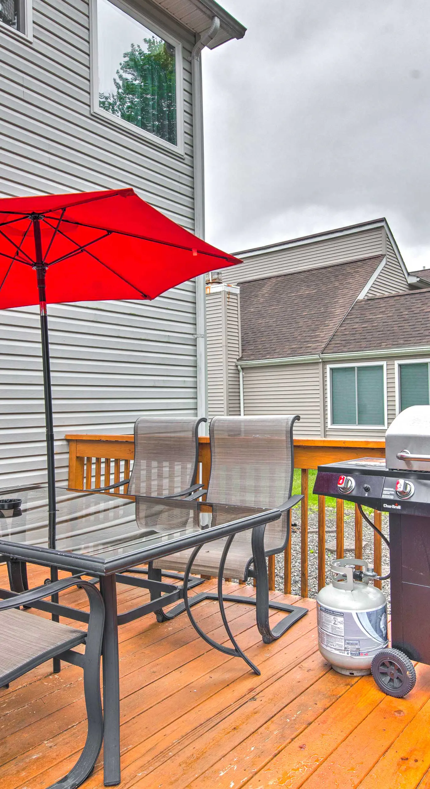 Jacuzzi & Resort Amenities: Tobyhanna Family Home!