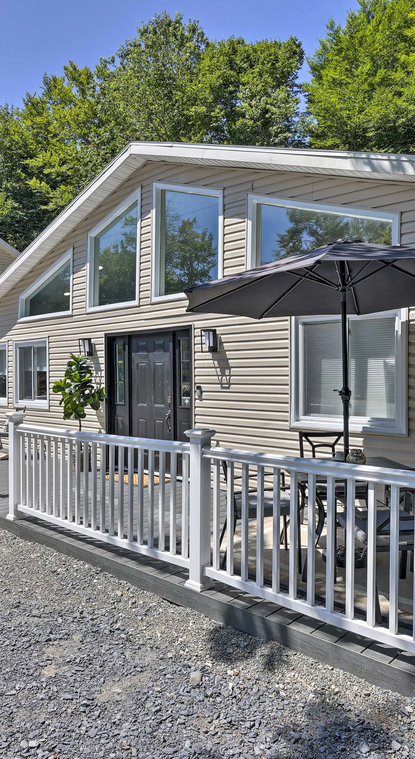 Fire Pit + Furnished Deck: Serene Tobyhanna Escape