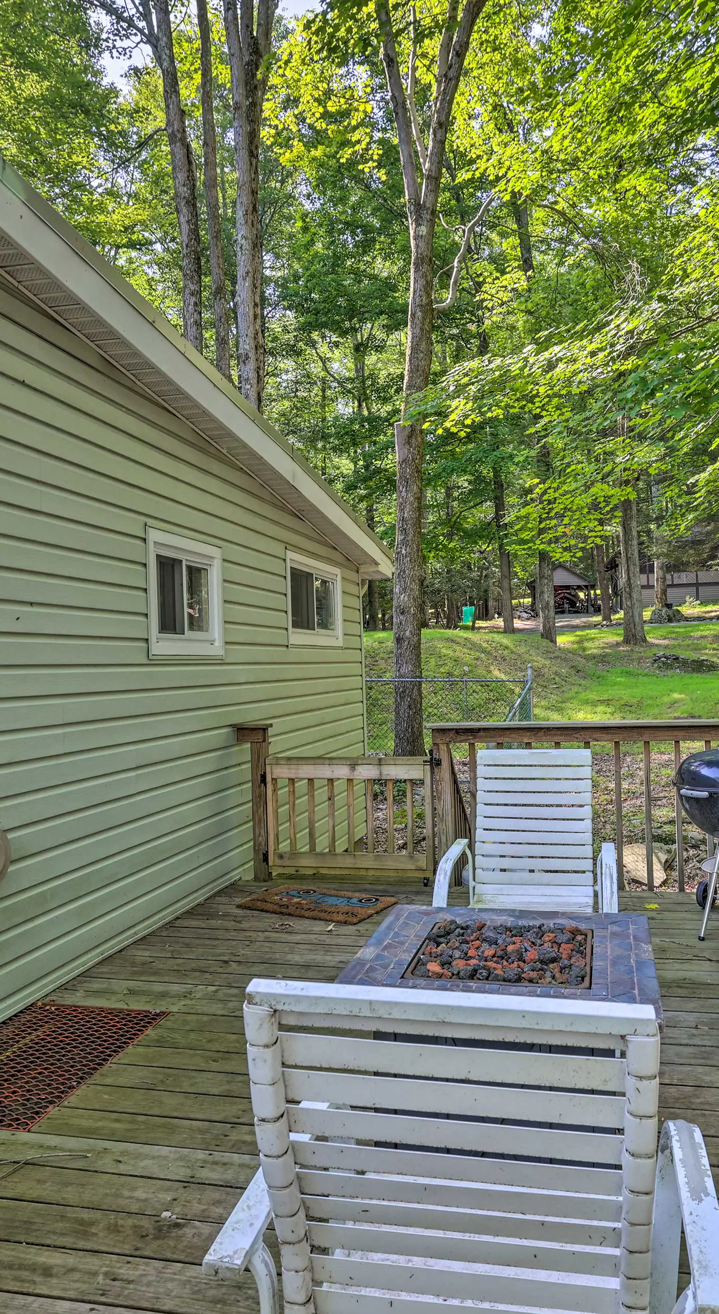 22 Mi to Ski Big Bear! Lake Wallenpaupack Getaway