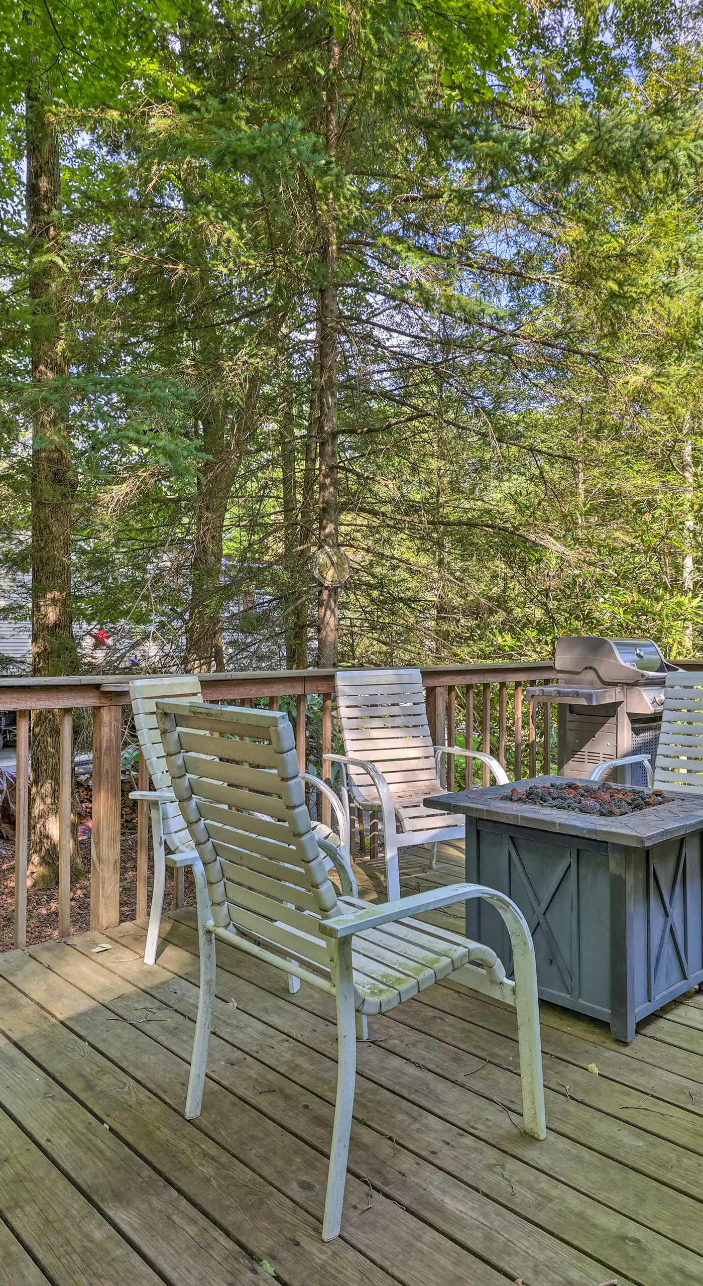 22 Mi to Ski Big Bear! Lake Wallenpaupack Getaway