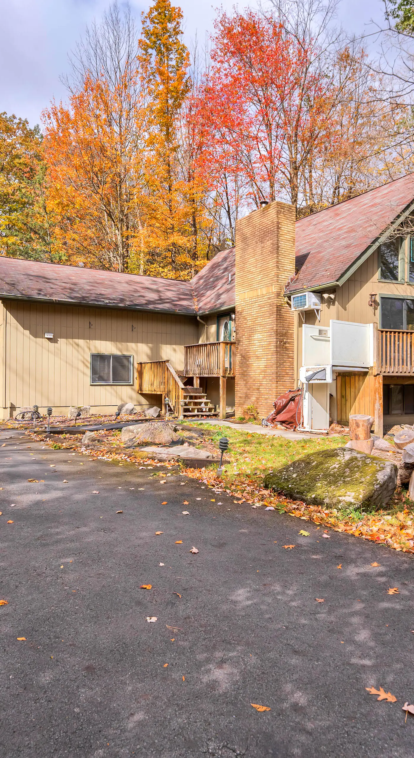 Poconos Retreat w/ Pool and Lake Access