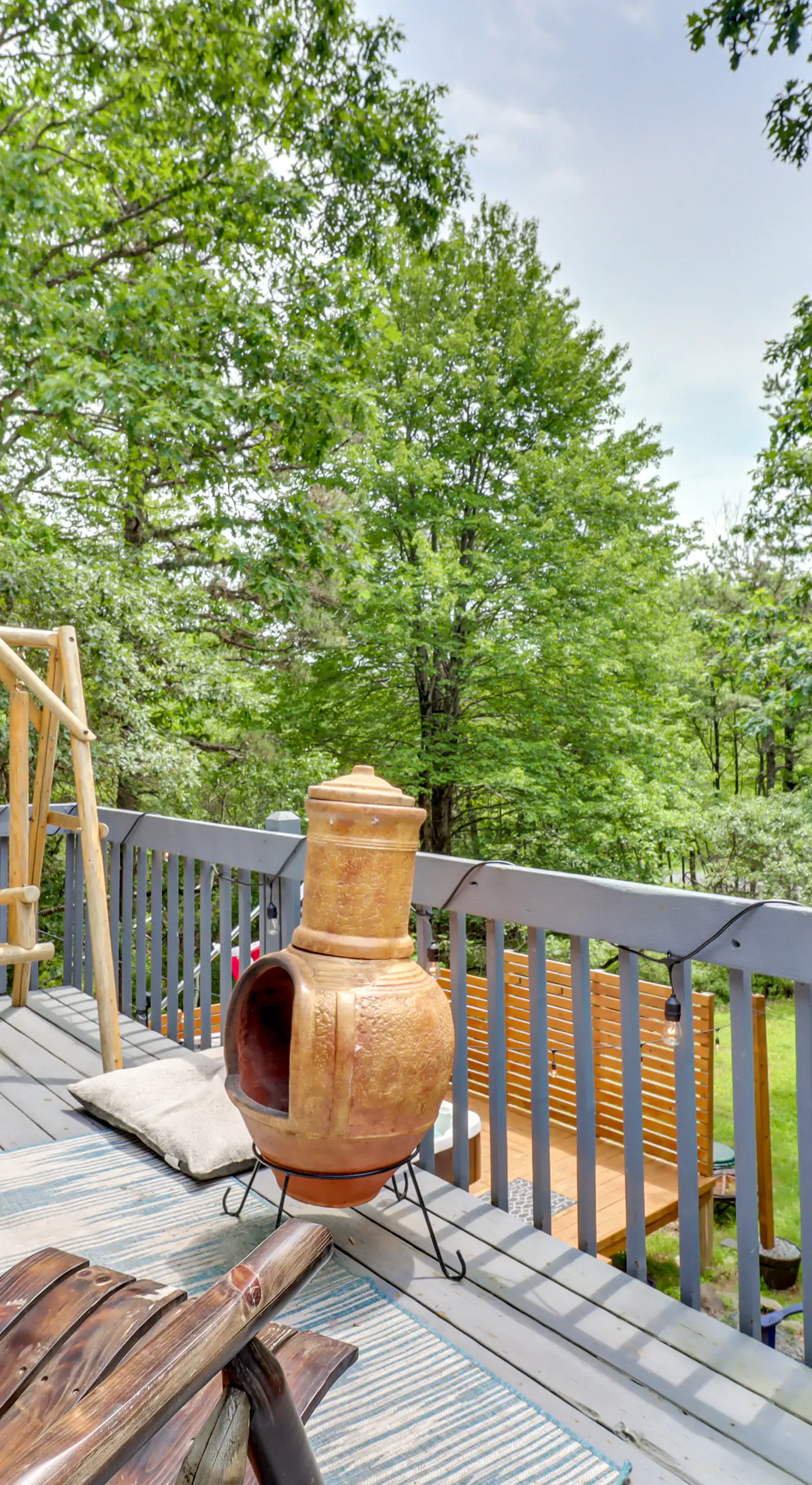 Hot Tub, Fire Pit & Barrel Sauna: Poconos Abode