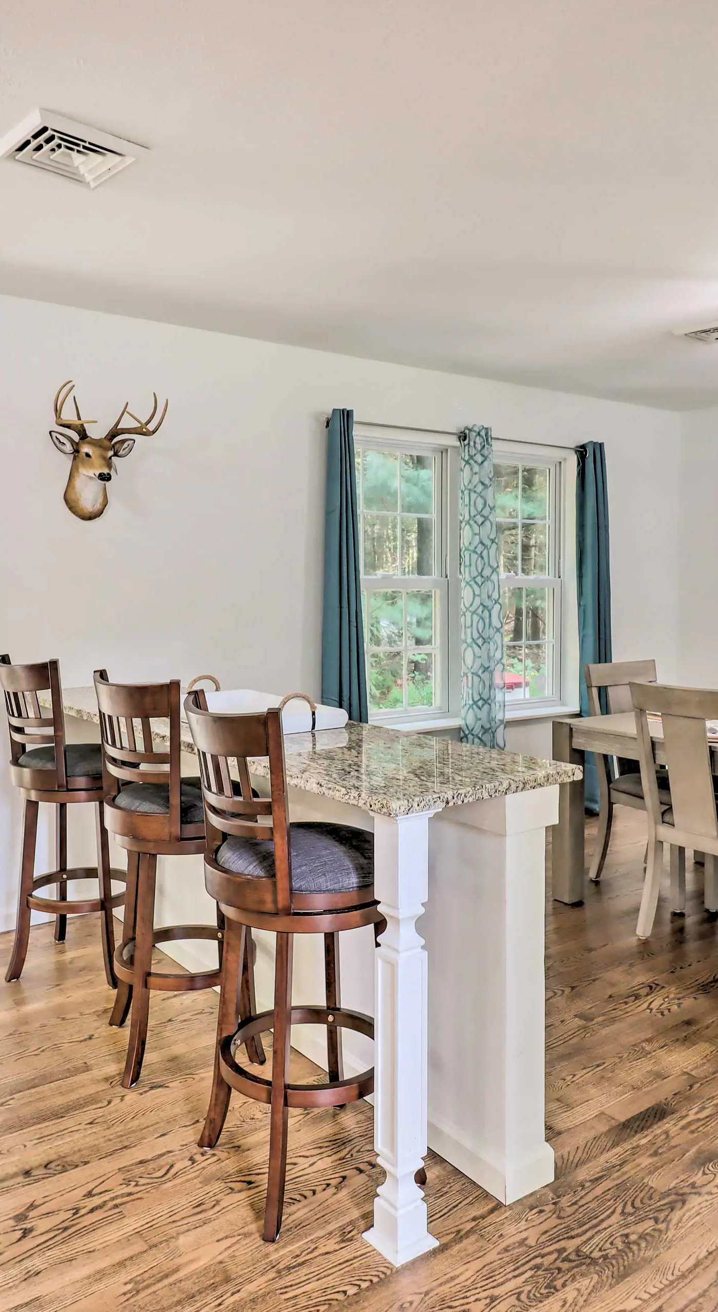 Hot Tub & Deck: Gorgeous Retreat in Pocono Summit!