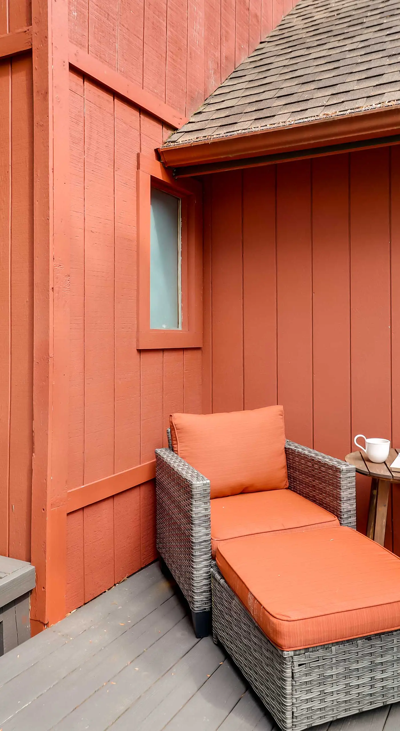 Outdoor Theater, Deck & Fire Pit: Poconos Retreat