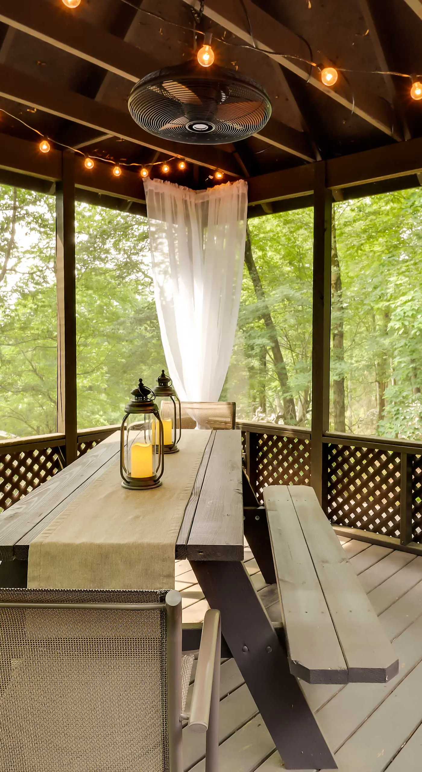 Outdoor Theater, Deck & Fire Pit: Poconos Retreat