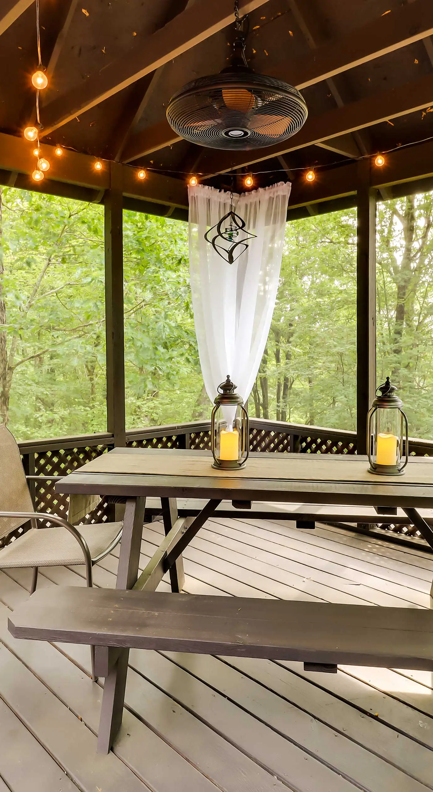 Outdoor Theater, Deck & Fire Pit: Poconos Retreat