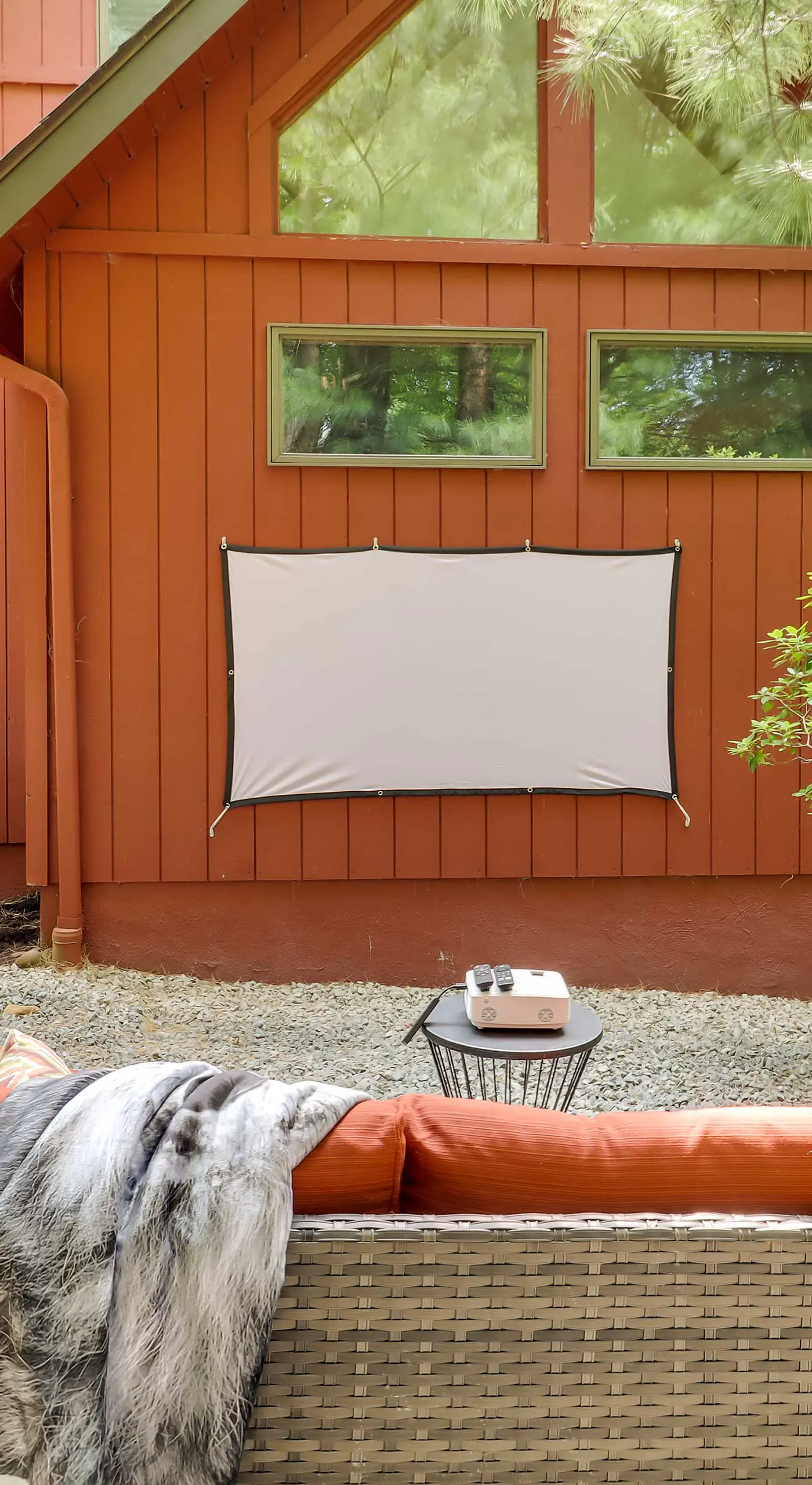 Outdoor Theater, Deck & Fire Pit: Poconos Retreat