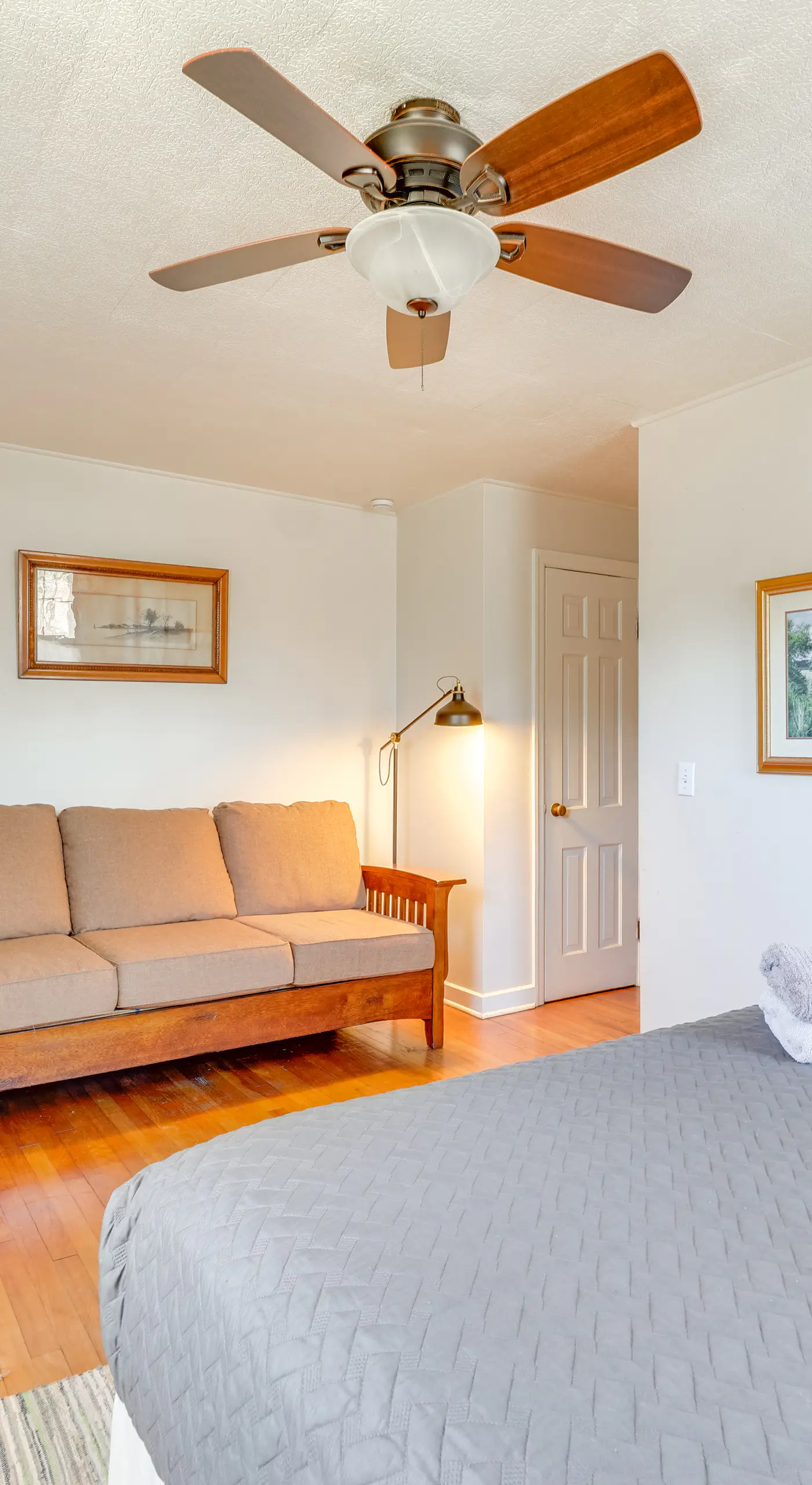 Historic Manor 3 Mi to Shawnee Mtn! Pet Friendly
