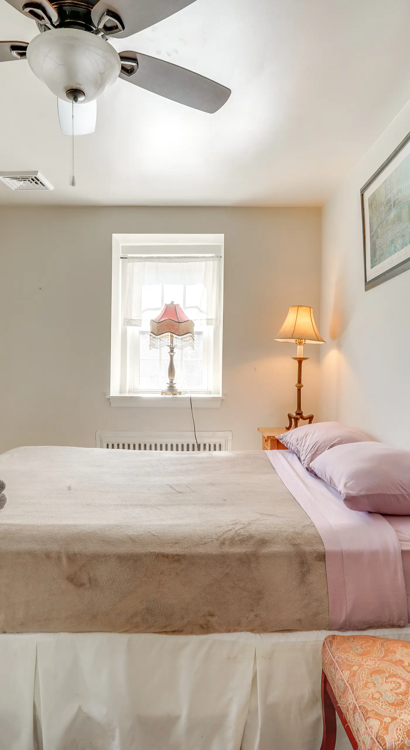 Historic Manor 3 Mi to Shawnee Mtn! Pet Friendly