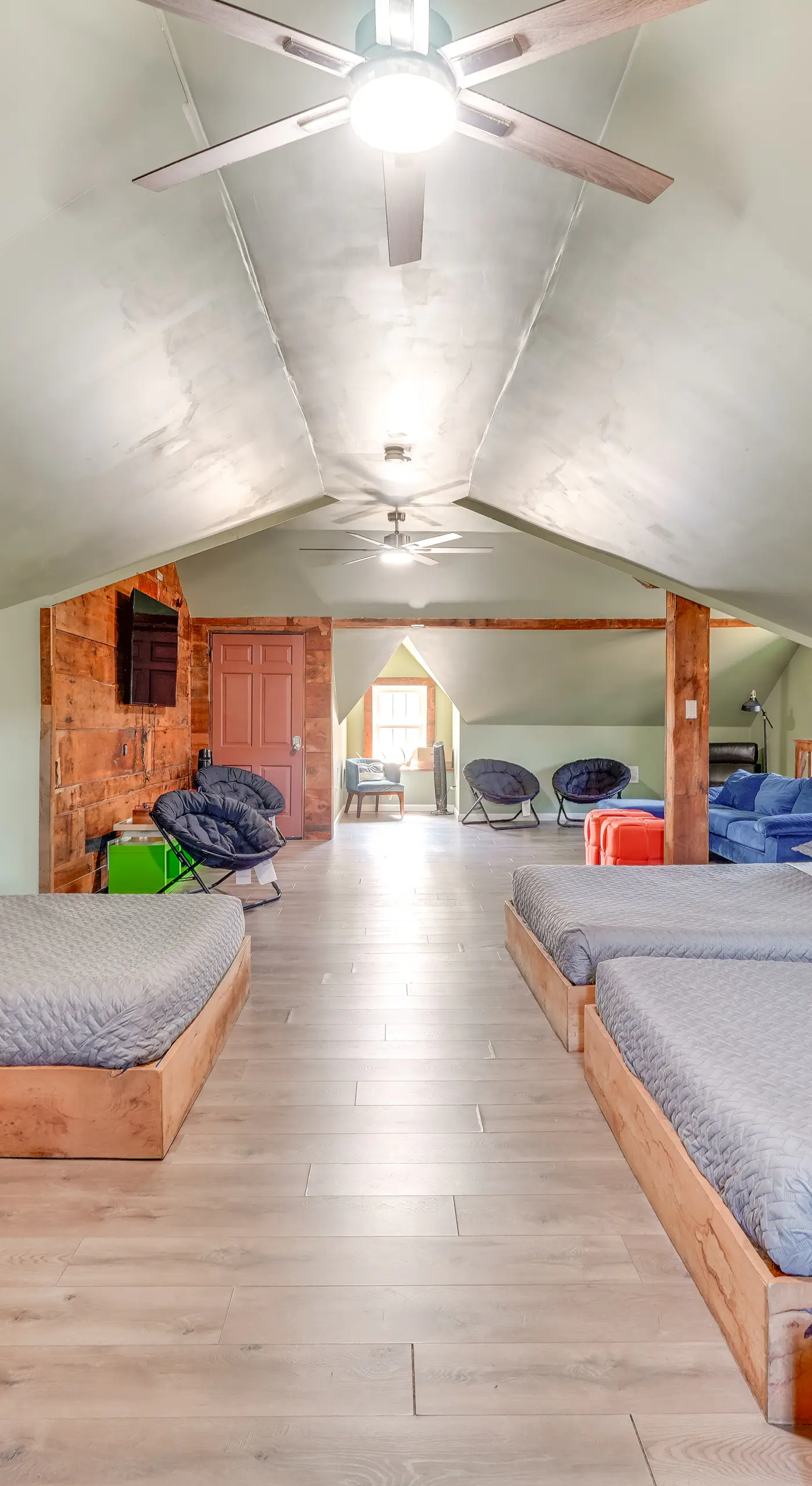 Historic Manor 3 Mi to Shawnee Mtn! Pet Friendly