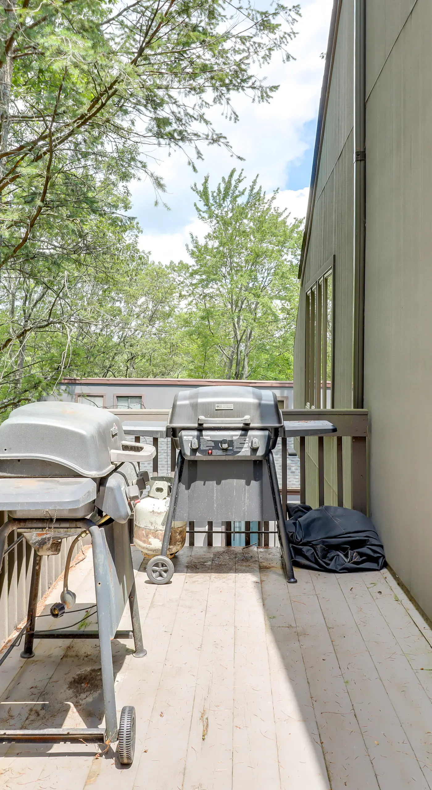 Community Indoor Pool: Tannersville Townhome