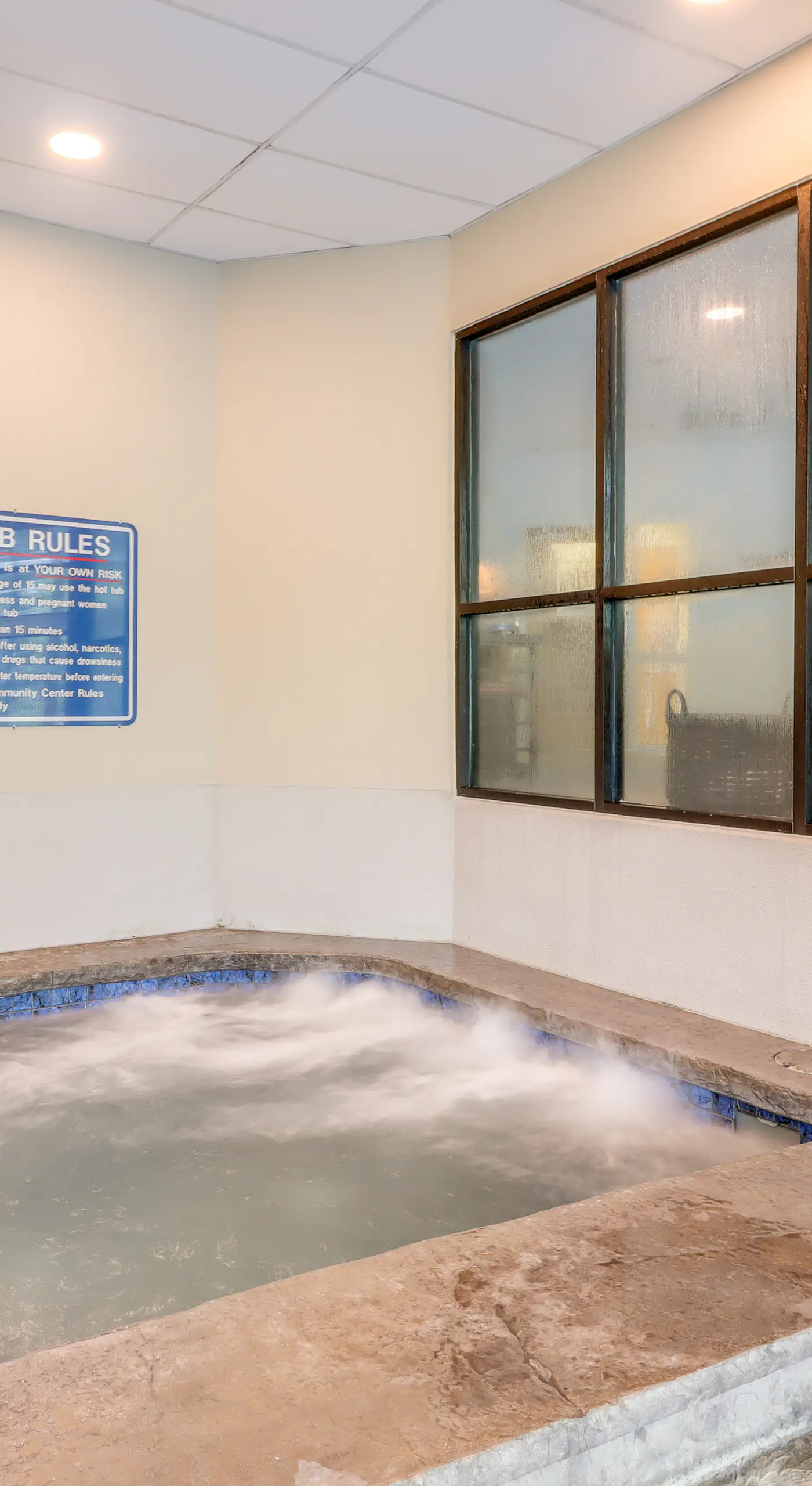 Community Indoor Pool: Tannersville Townhome