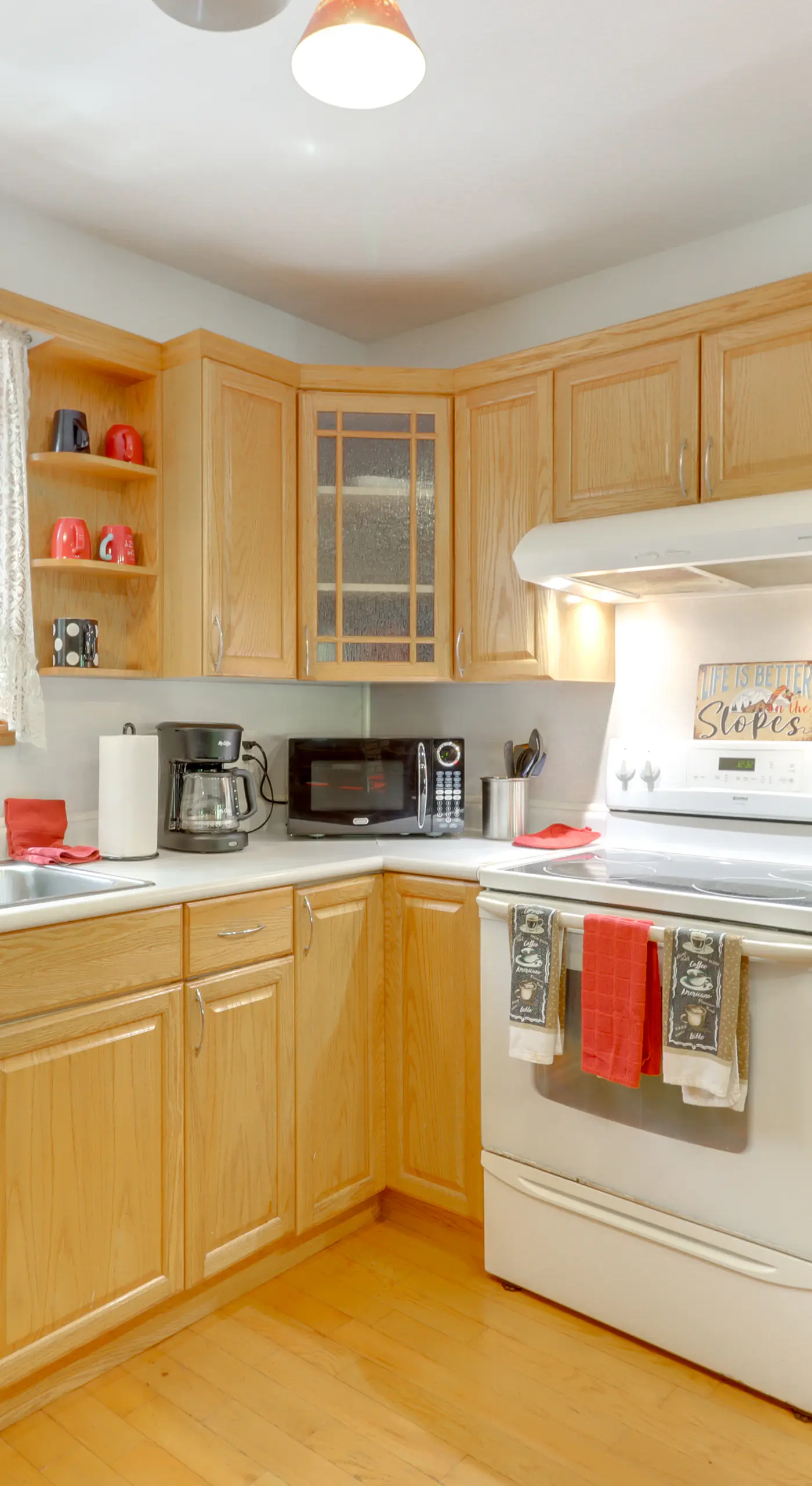 Community Indoor Pool: Tannersville Townhome