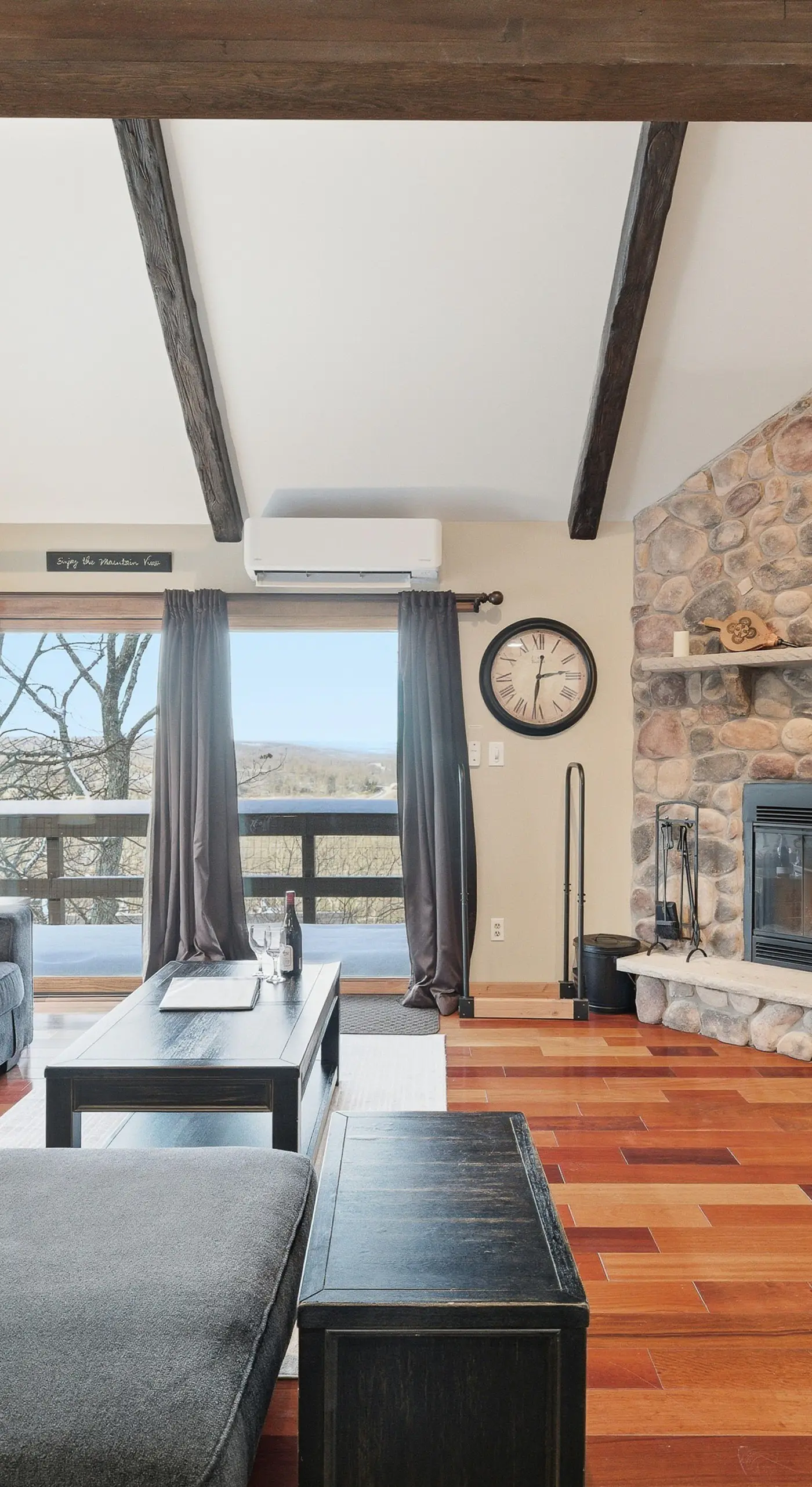 Cozy Camelback, Pocono Retreat w/ Mountain Views!