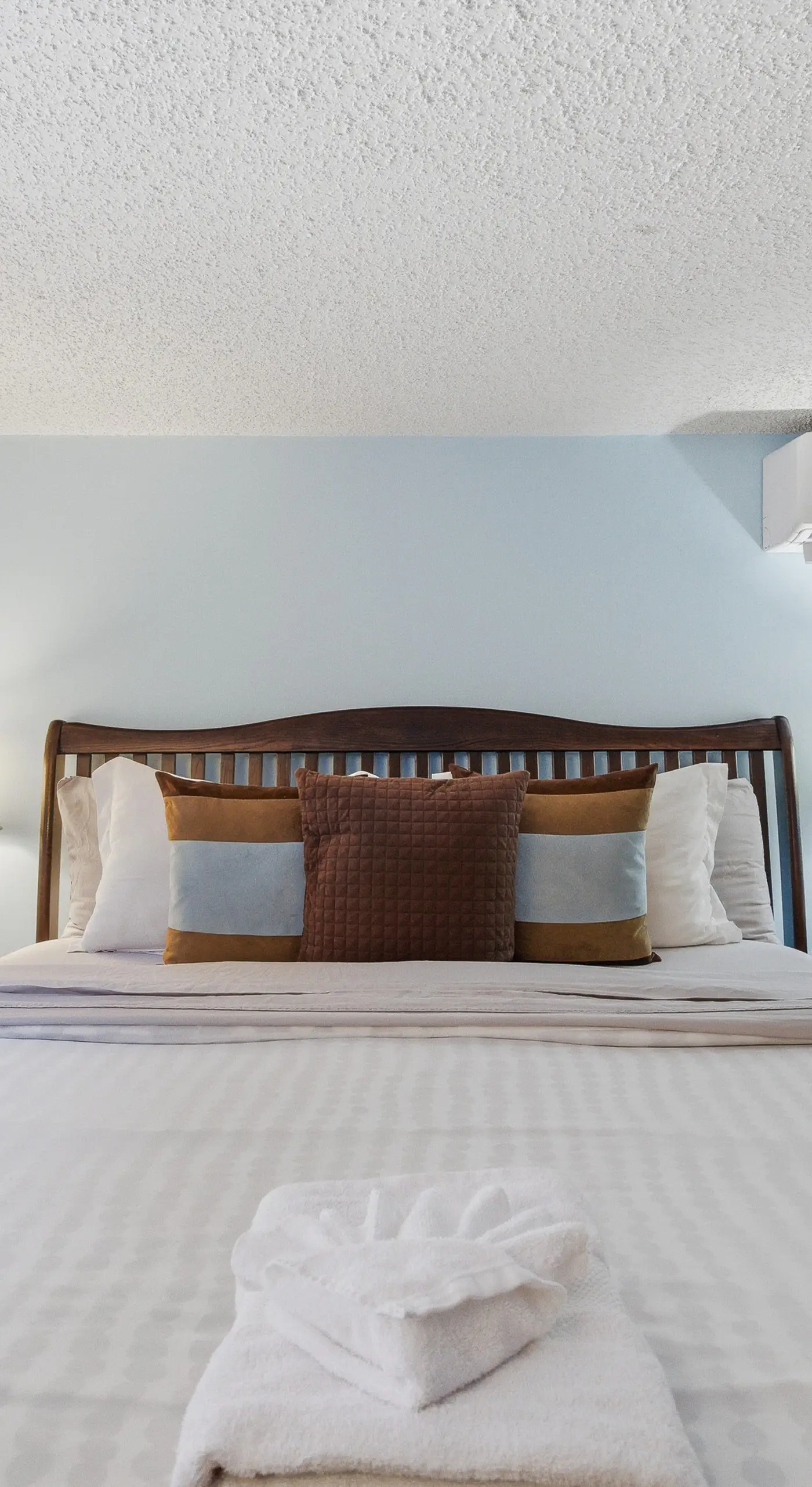 Cozy Camelback, Pocono Retreat w/ Mountain Views!