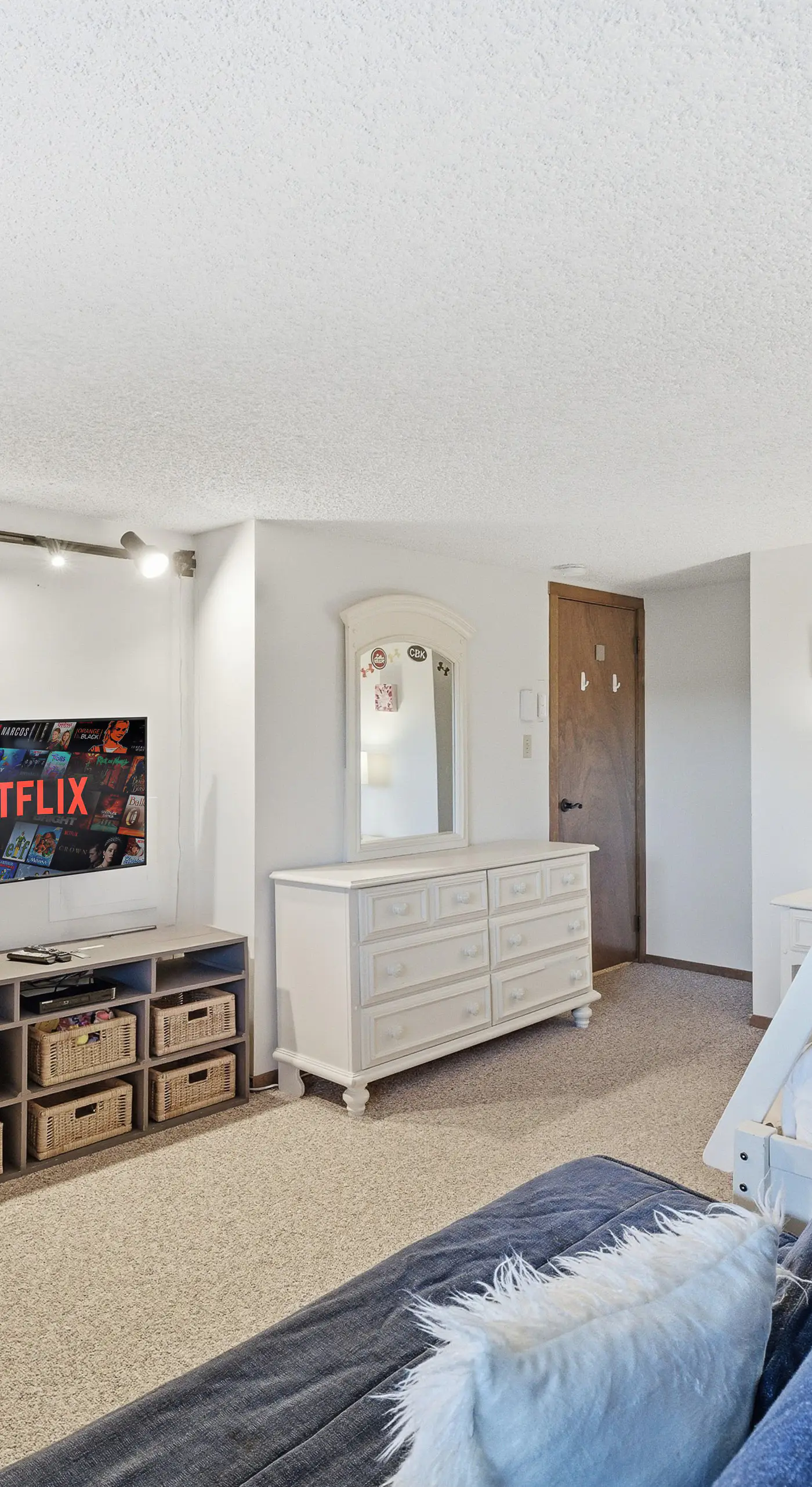 Cozy Camelback, Pocono Retreat w/ Mountain Views!